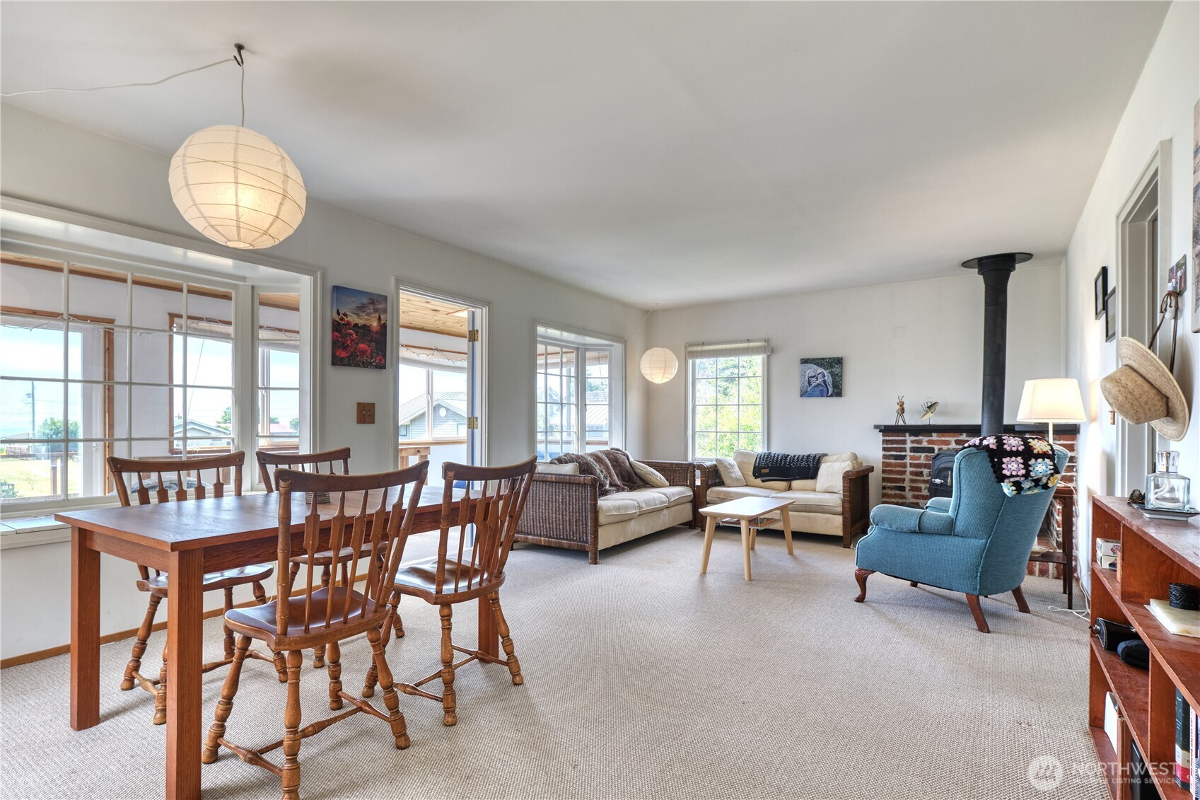 669 Marine Drive Property Photo 8