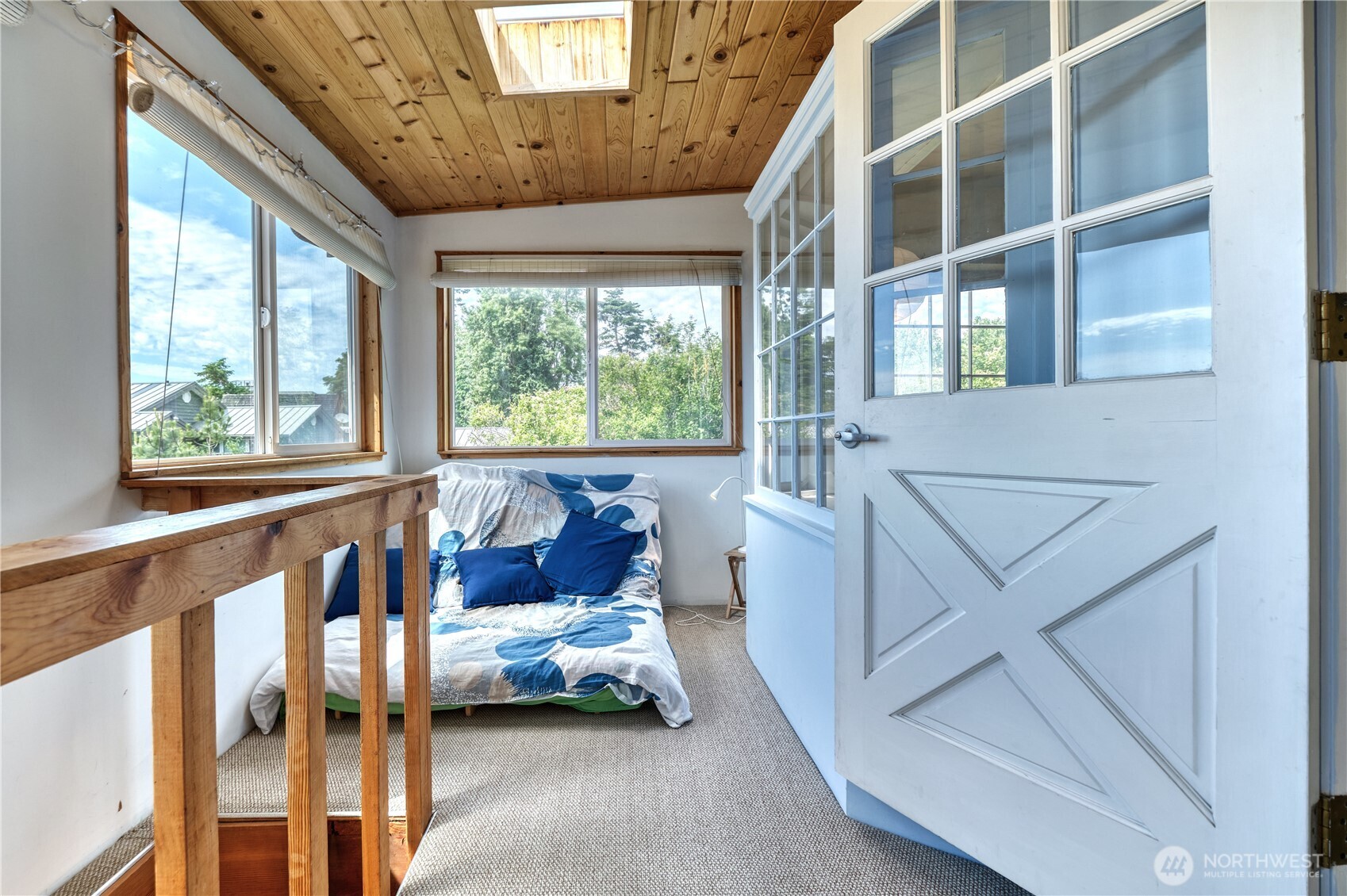 669 Marine Drive Property Photo 12