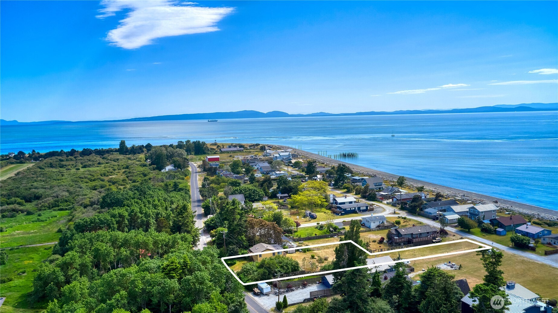 669 Marine Drive Property Photo 28