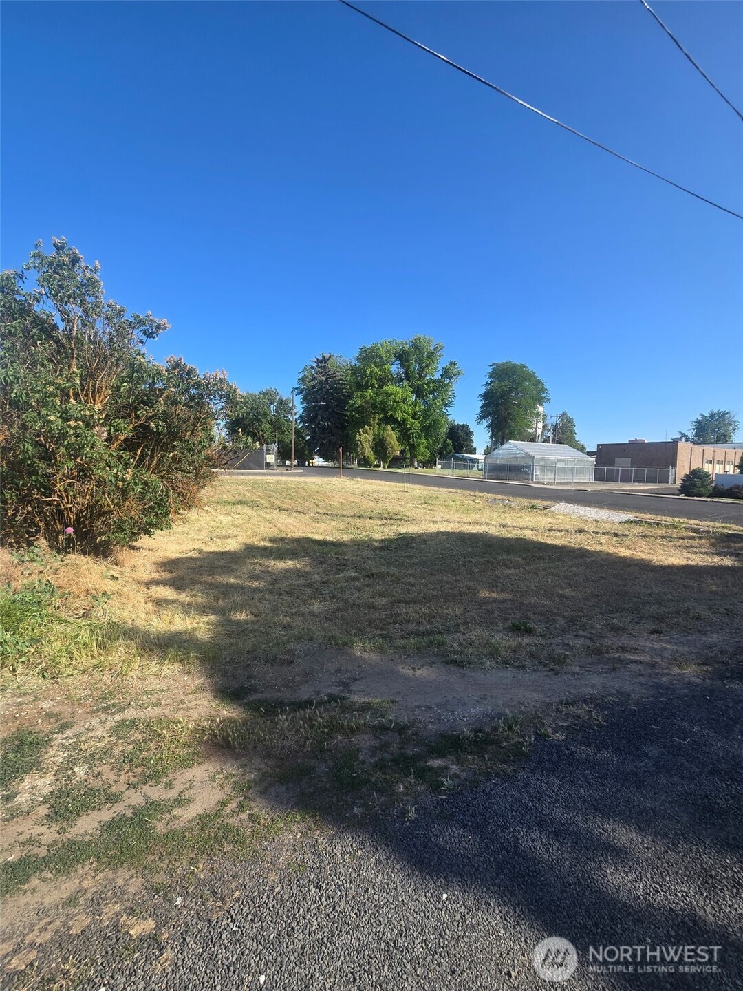 201 E 8th Avenue Property Photo 5