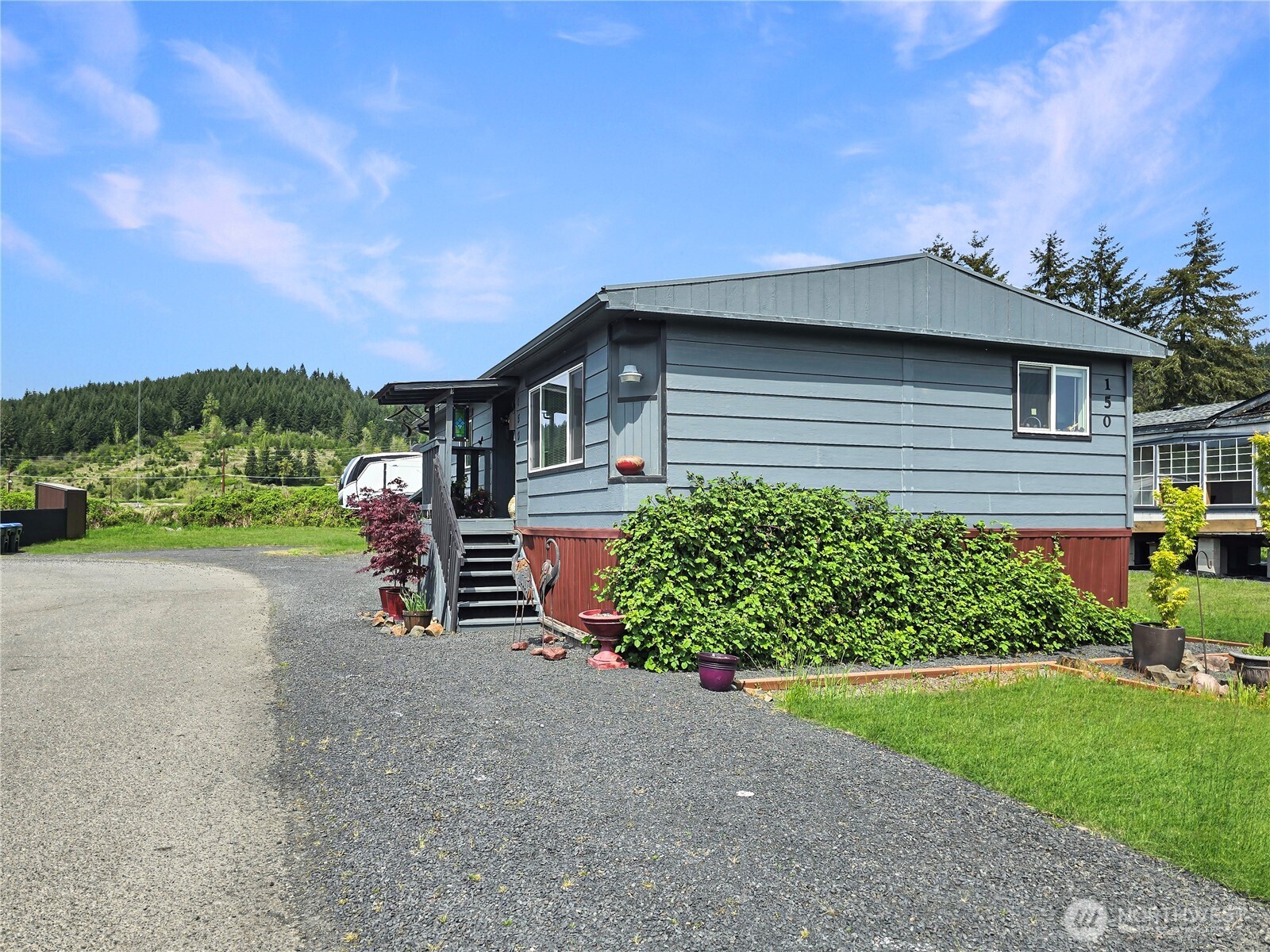 150 Nix Lane Property Photo 3