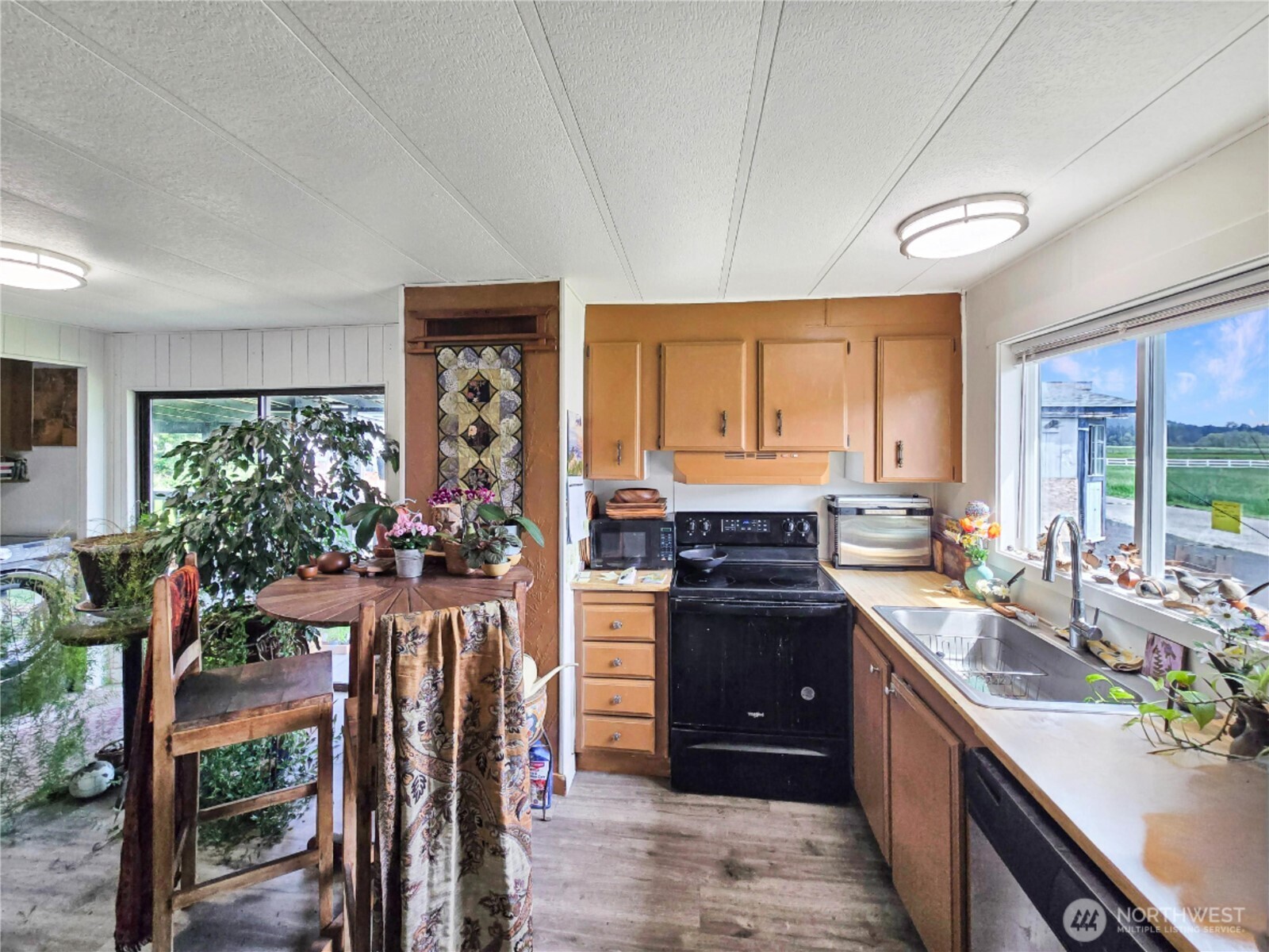 150 Nix Lane Property Photo 7