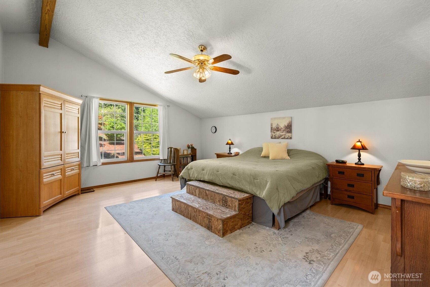 672 Walker Road Property Photo 14