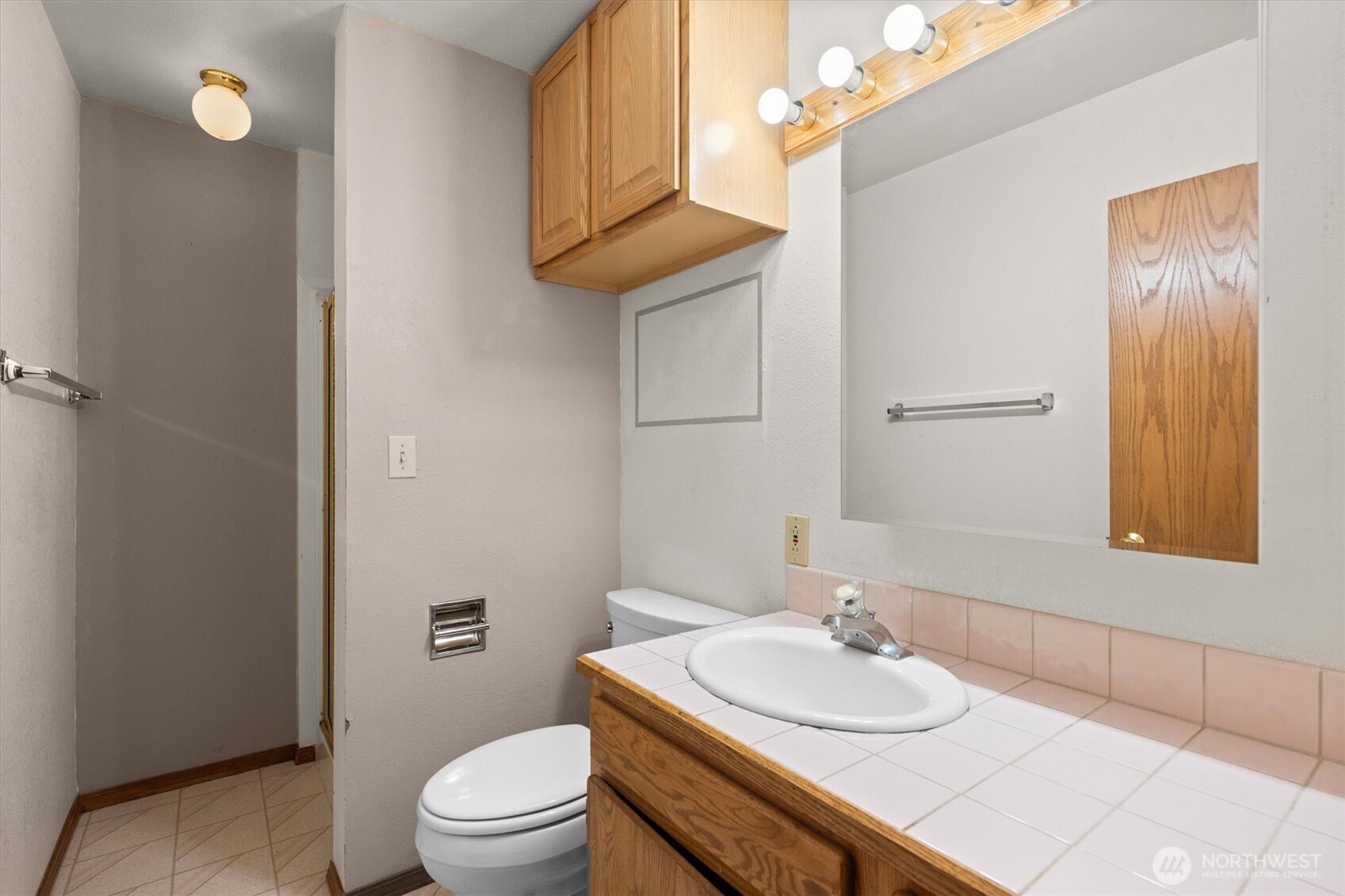 672 Walker Road Property Photo 21