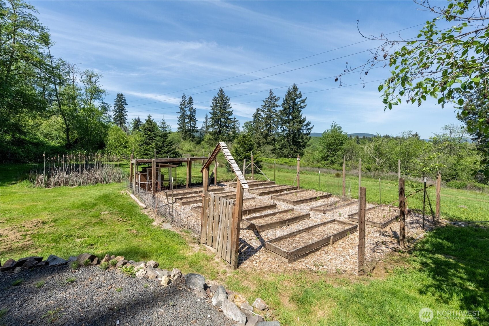 672 Walker Road Property Photo 27