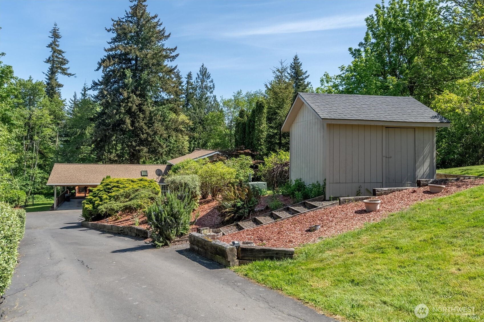 672 Walker Road Property Photo 33