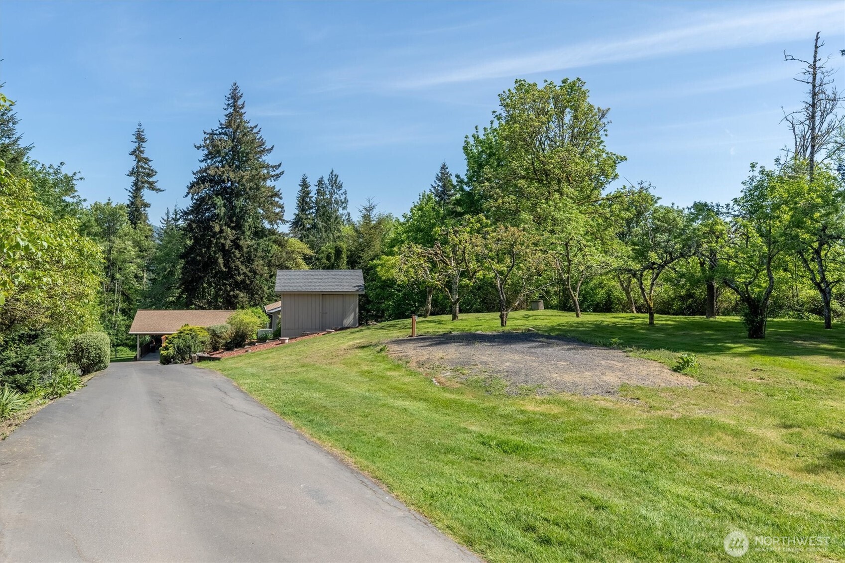 672 Walker Road Property Photo 34