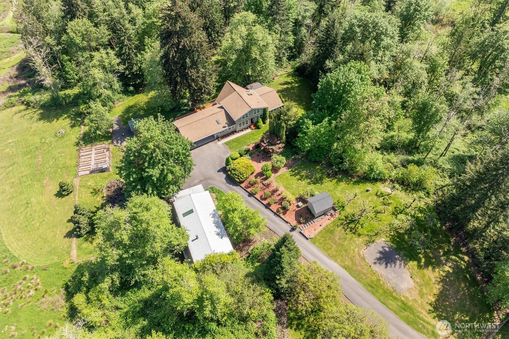 672 Walker Road Property Photo 38