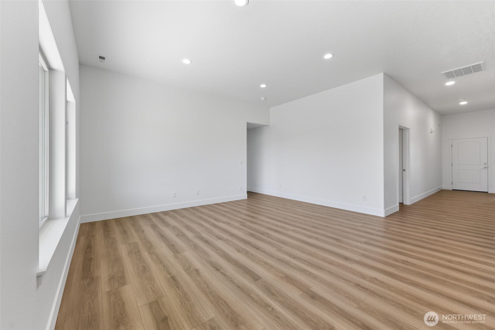 320 N Montana Street Property Photo 7