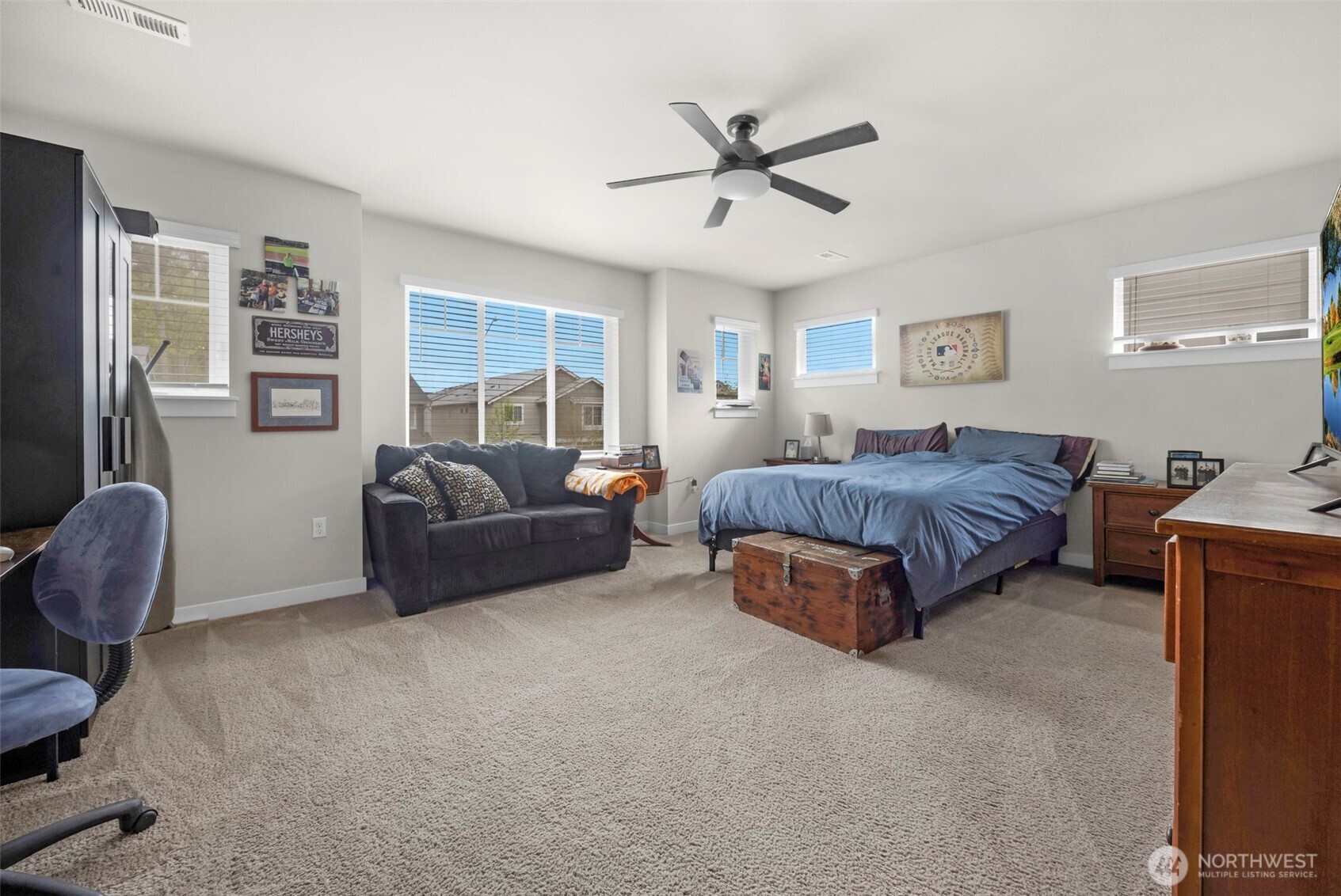 10507 35th Street Property Photo 21
