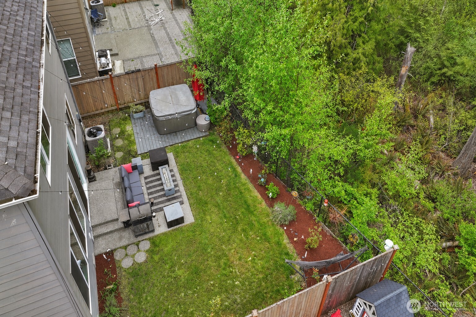 10507 35th Street Property Photo 31