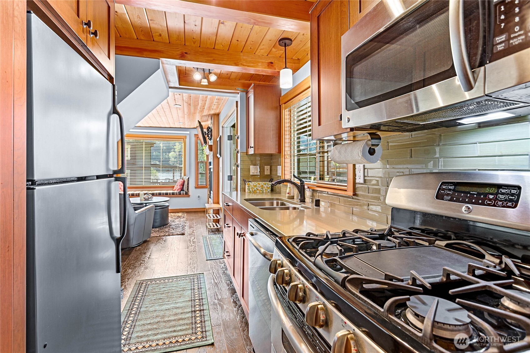 990 Lake Whatcom Boulevard 35 Property Photo 17