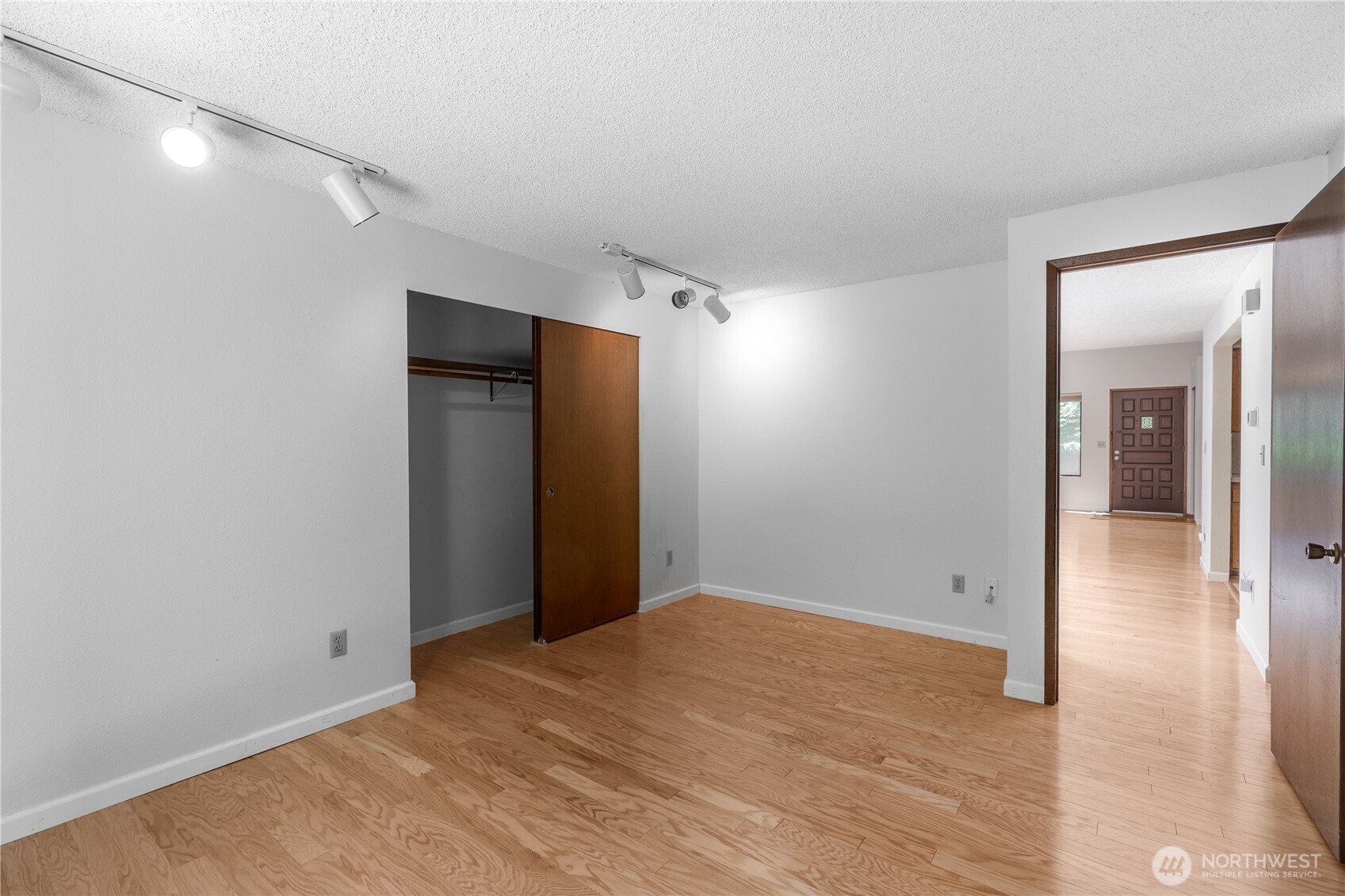 932 S 245th Place Property Photo 18