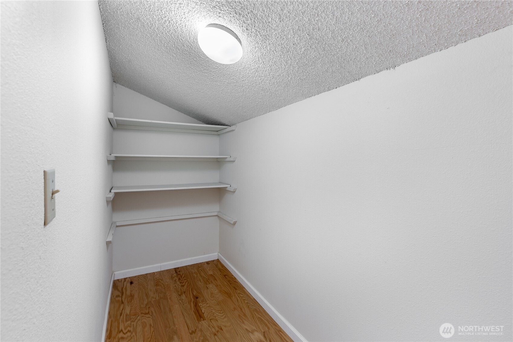 932 S 245th Place Property Photo 25