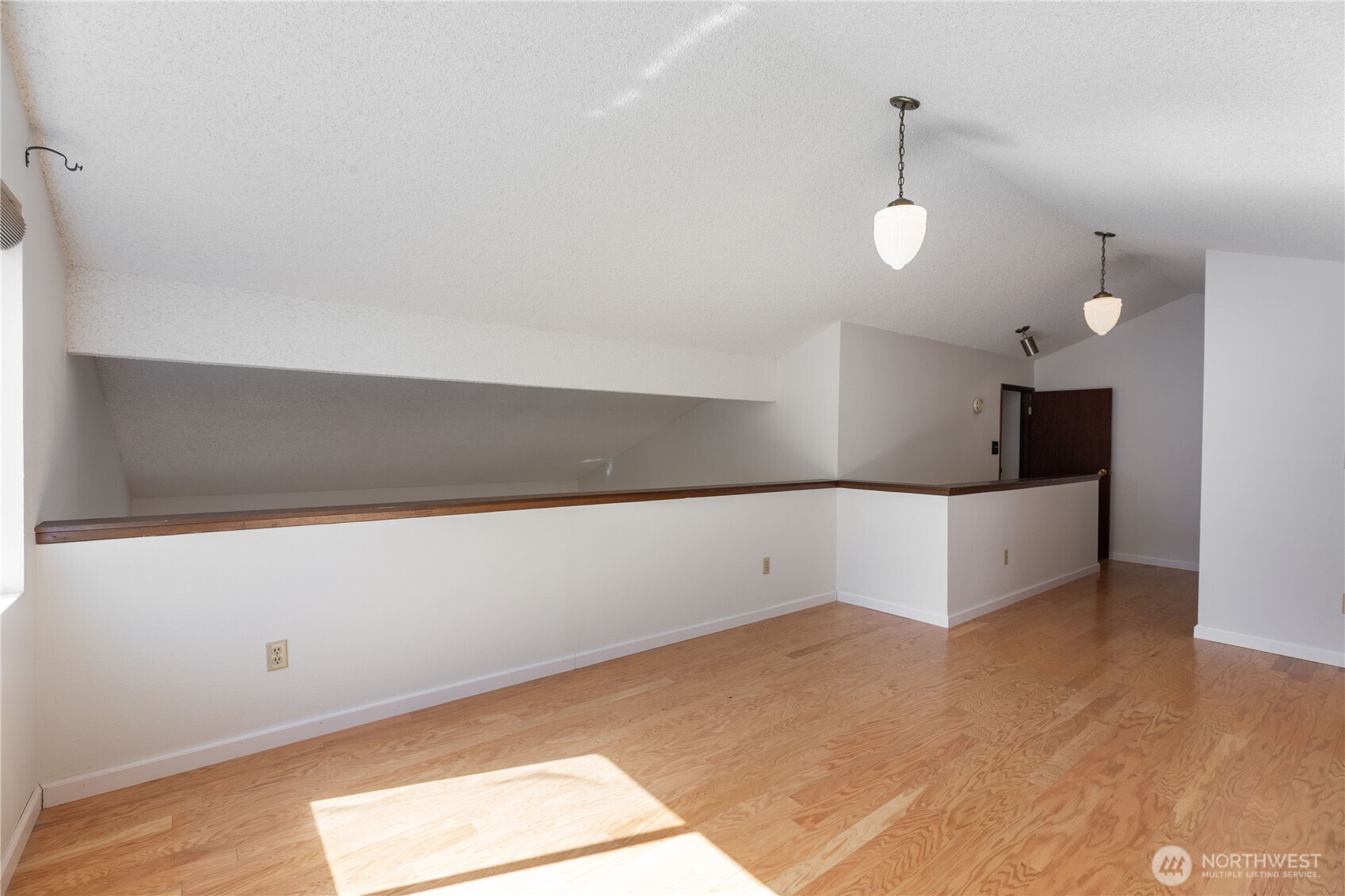 932 S 245th Place Property Photo 26