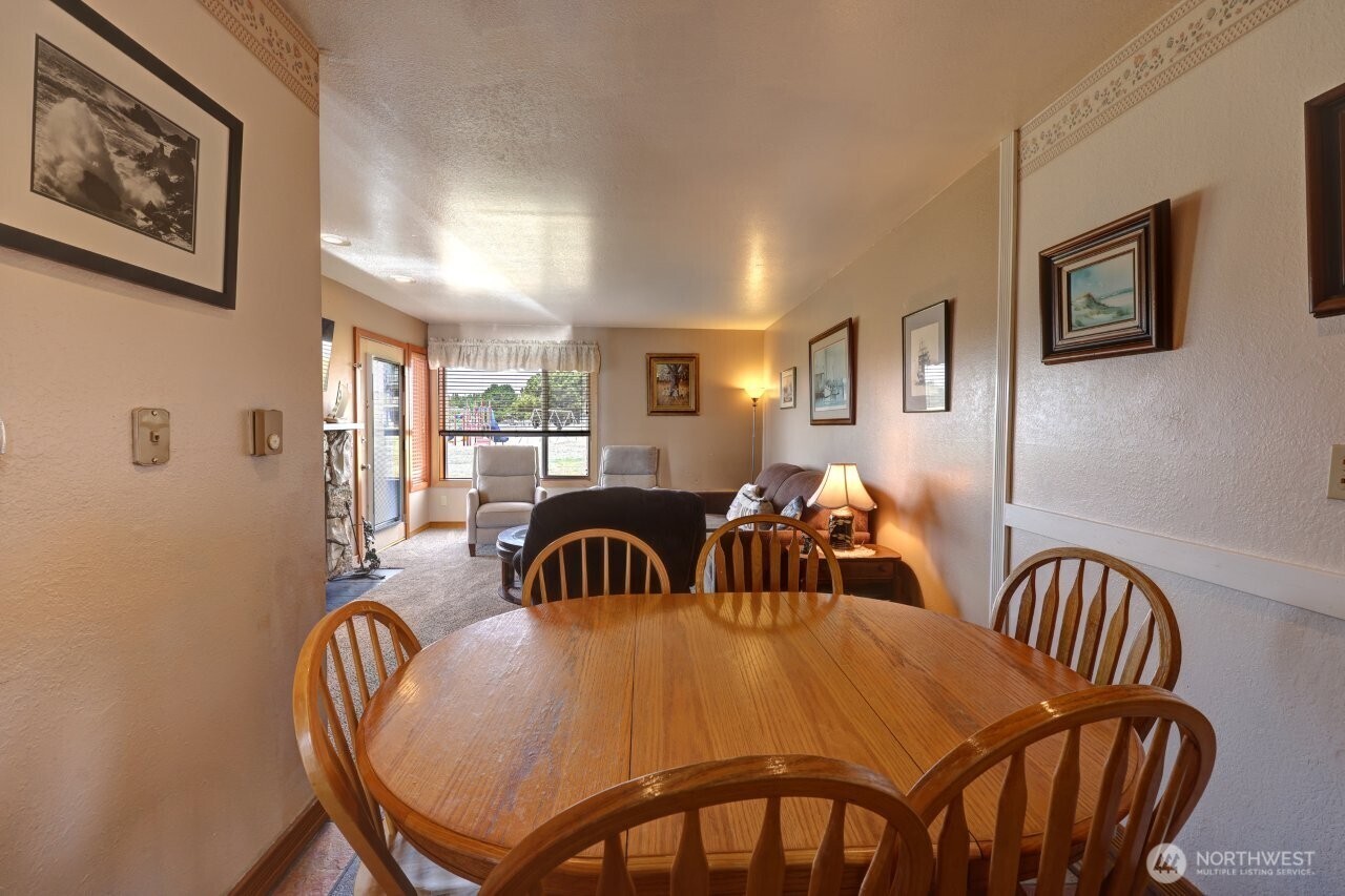 210 26th Street 203-4 Property Photo 11