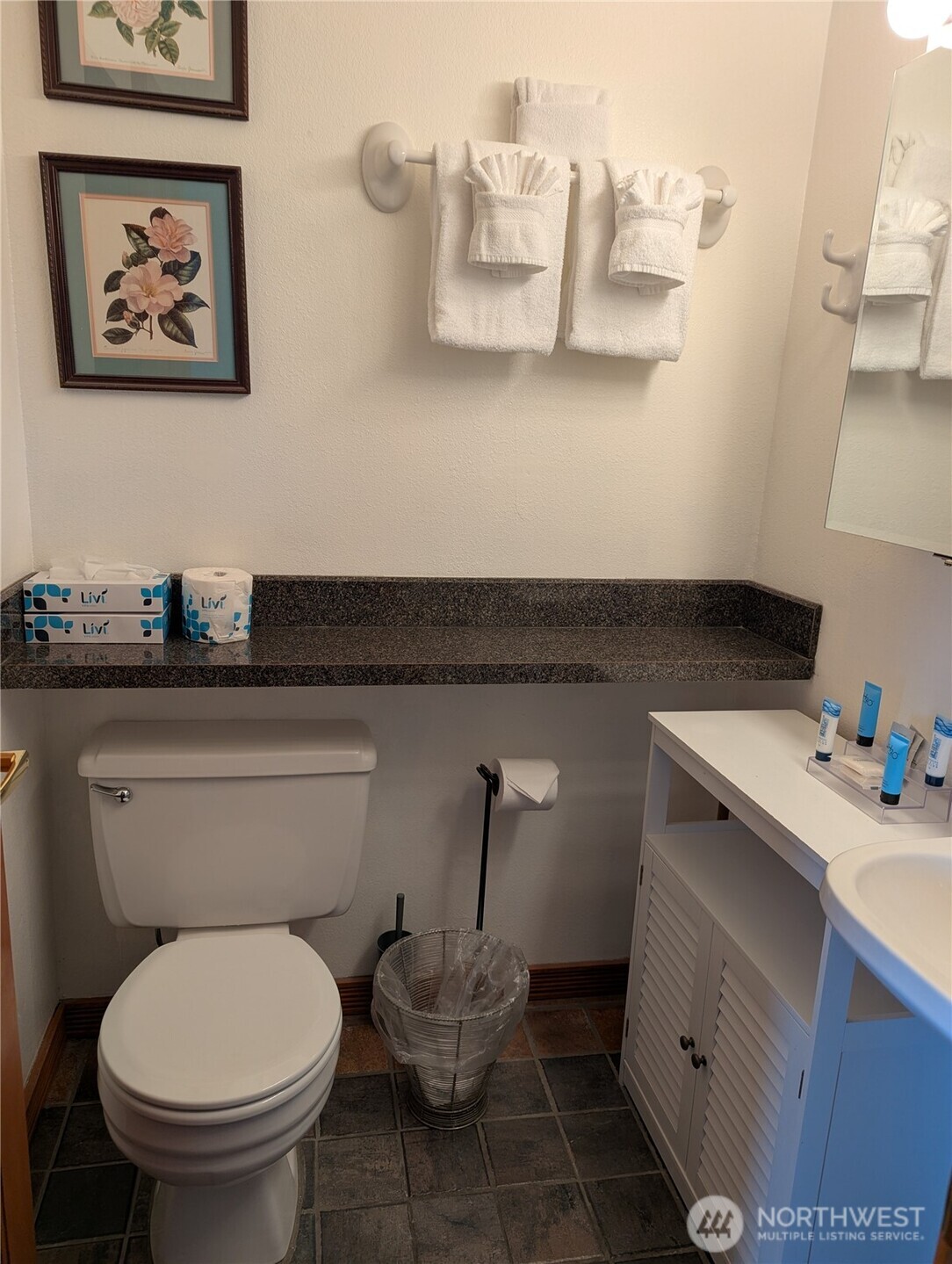 210 26th Street 203-4 Property Photo 29