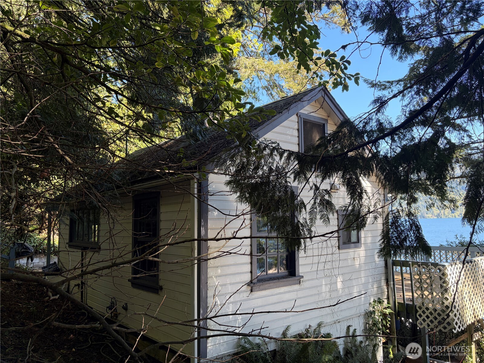 1054 Lake Whatcom Boulevard Property Photo 7