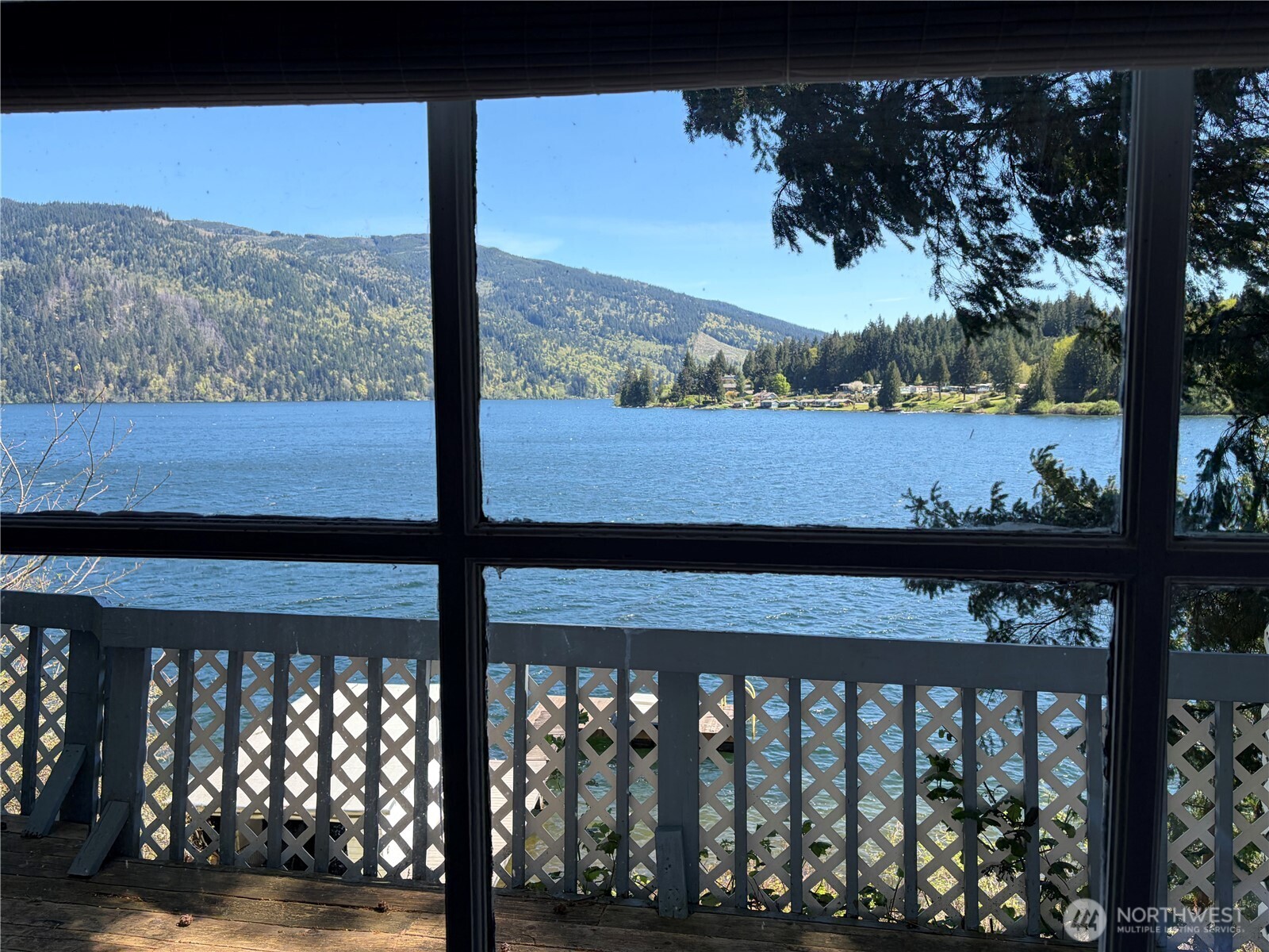 1054 Lake Whatcom Boulevard Property Photo 12