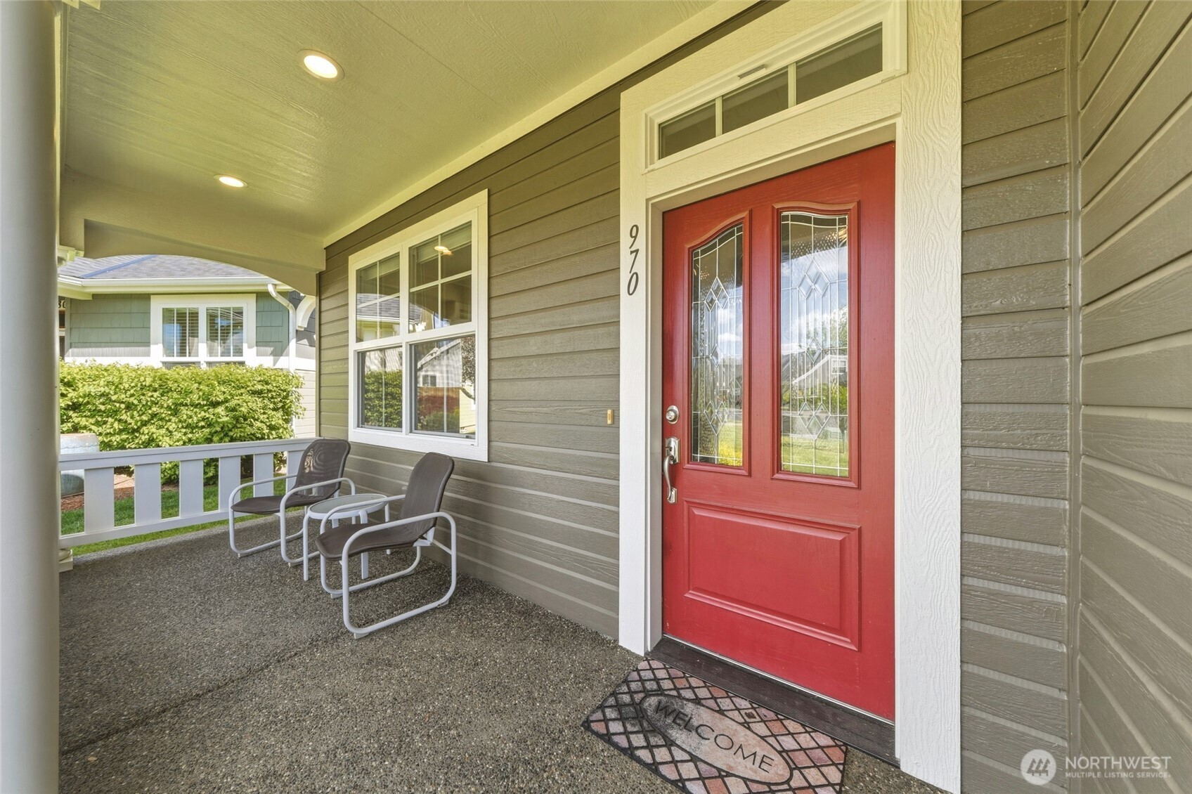970 Se Creekside Drive Property Photo 4