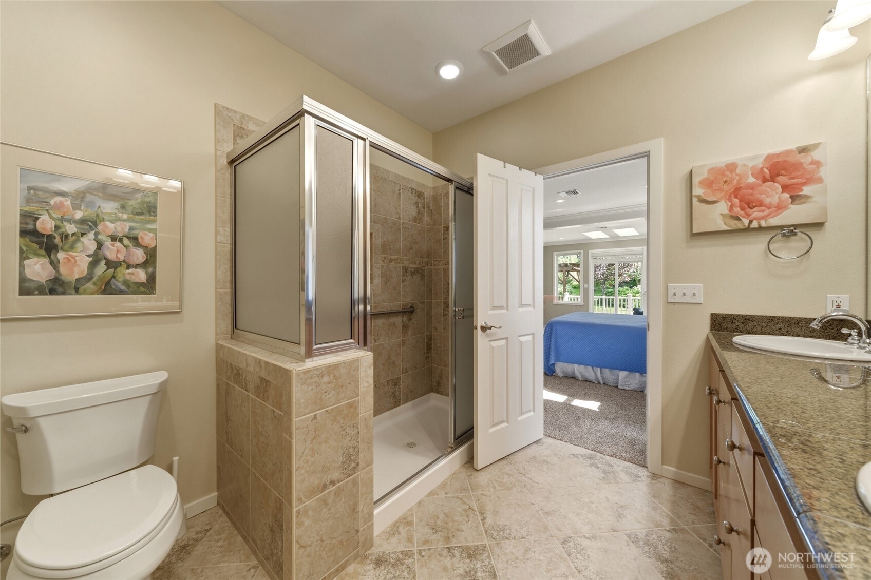 970 Se Creekside Drive Property Photo 18
