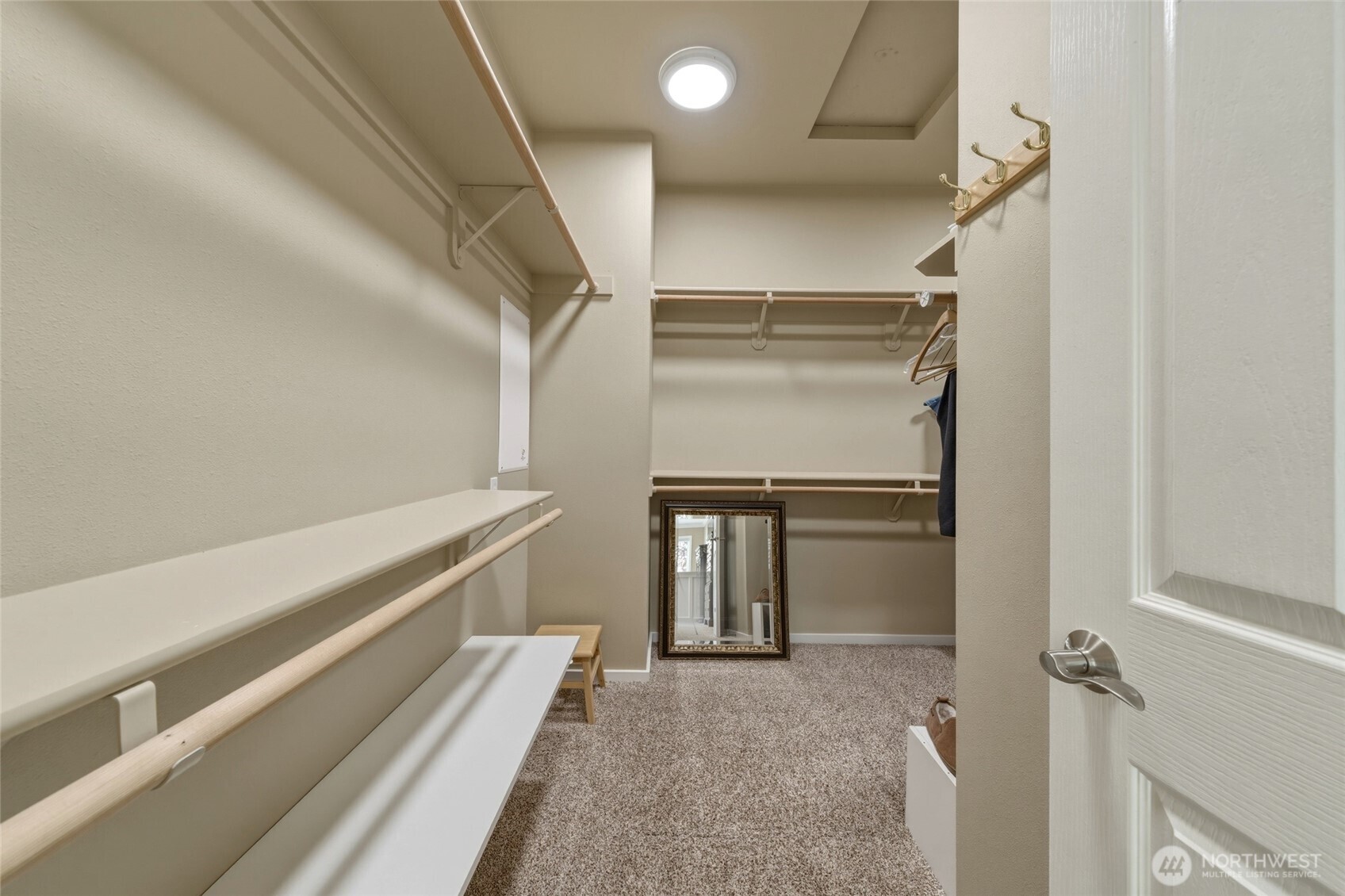 970 Se Creekside Drive Property Photo 19