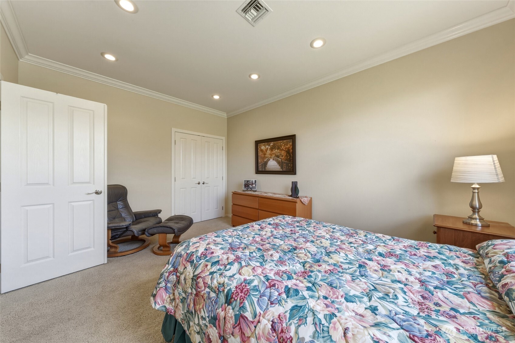 970 Se Creekside Drive Property Photo 23