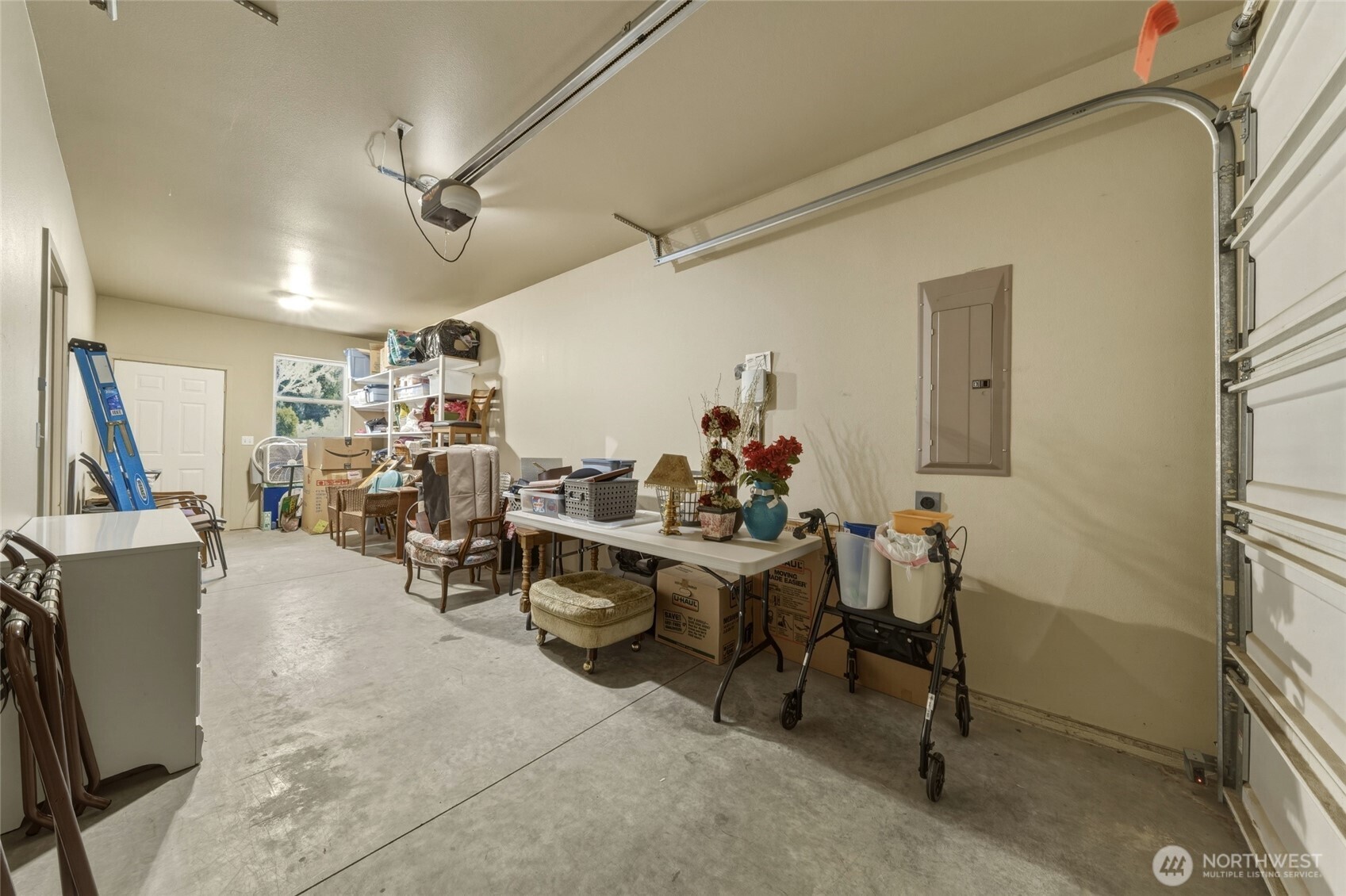 970 Se Creekside Drive Property Photo 38