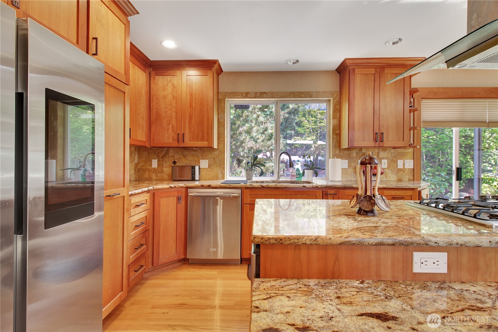 7718 78th Place Property Photo 10
