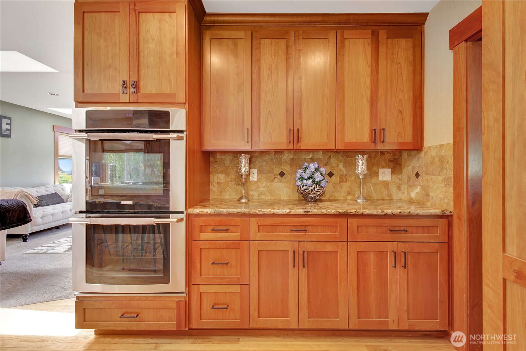 7718 78th Place Property Photo 11