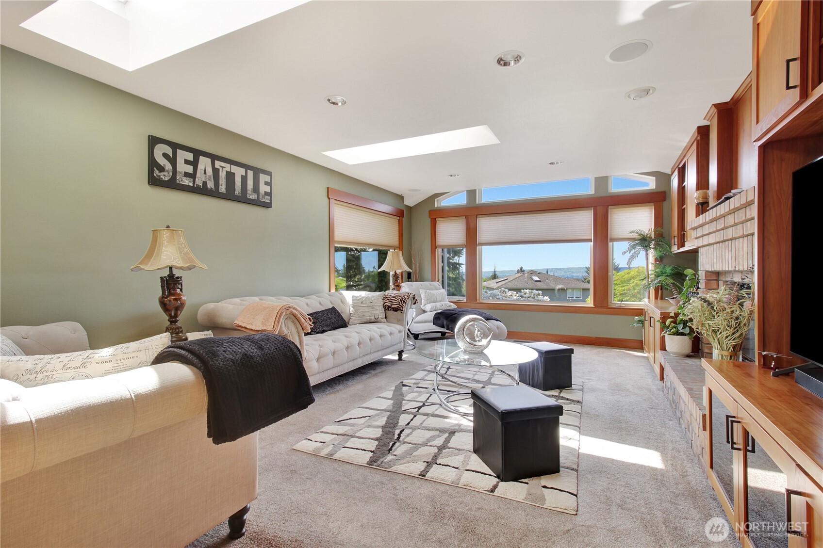 7718 78th Place Property Photo 13