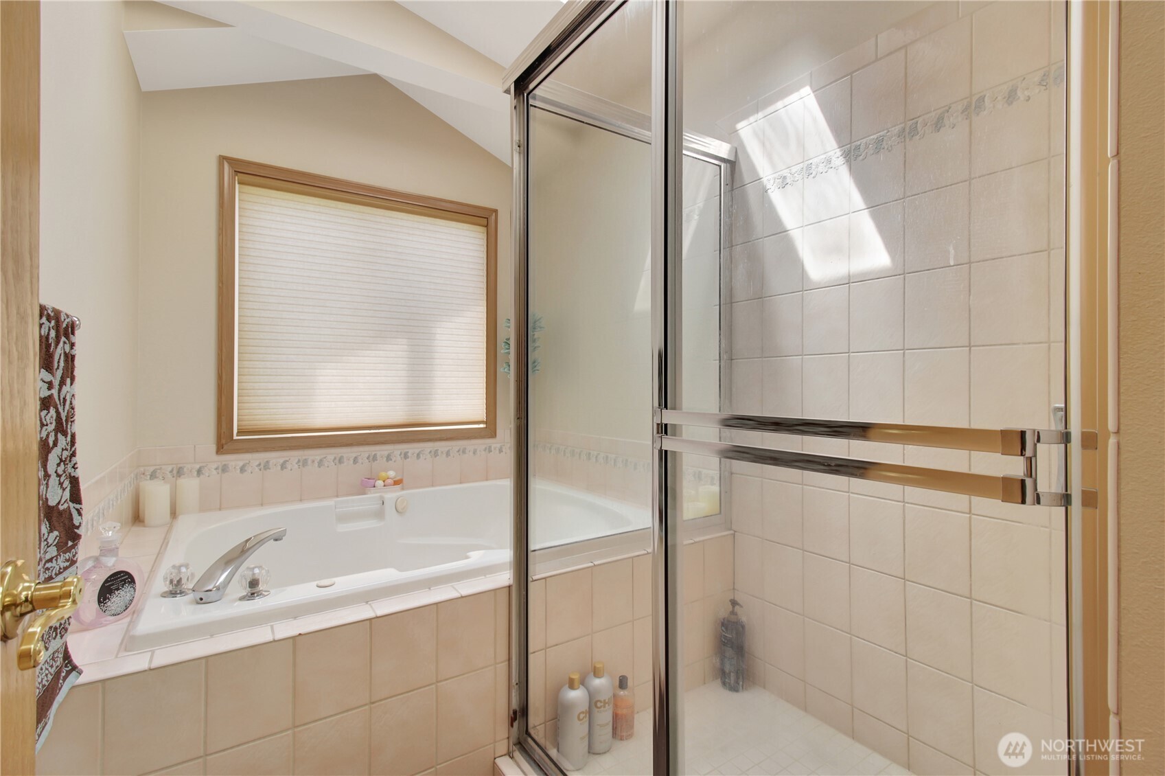 7718 78th Place Property Photo 18