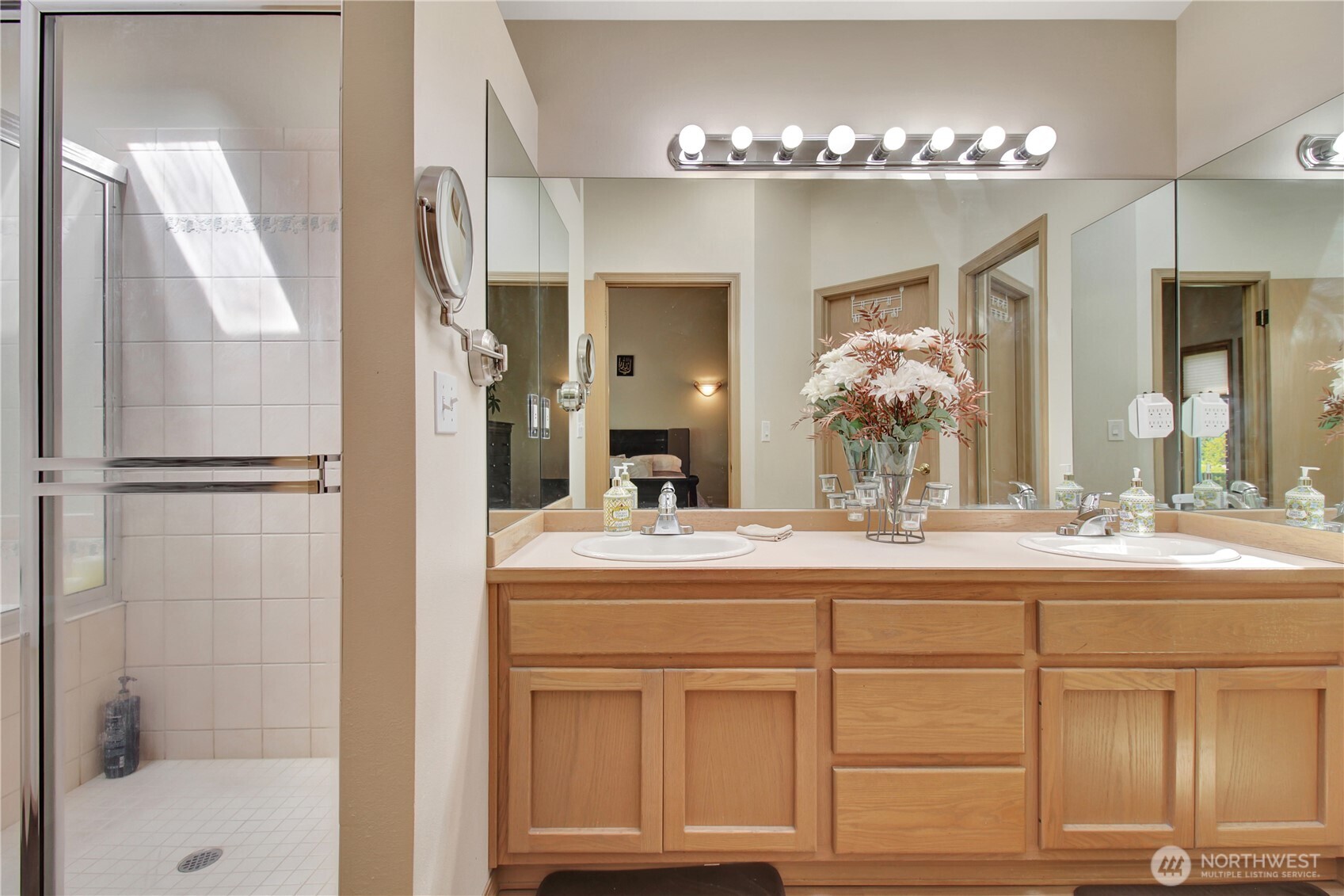 7718 78th Place Property Photo 19