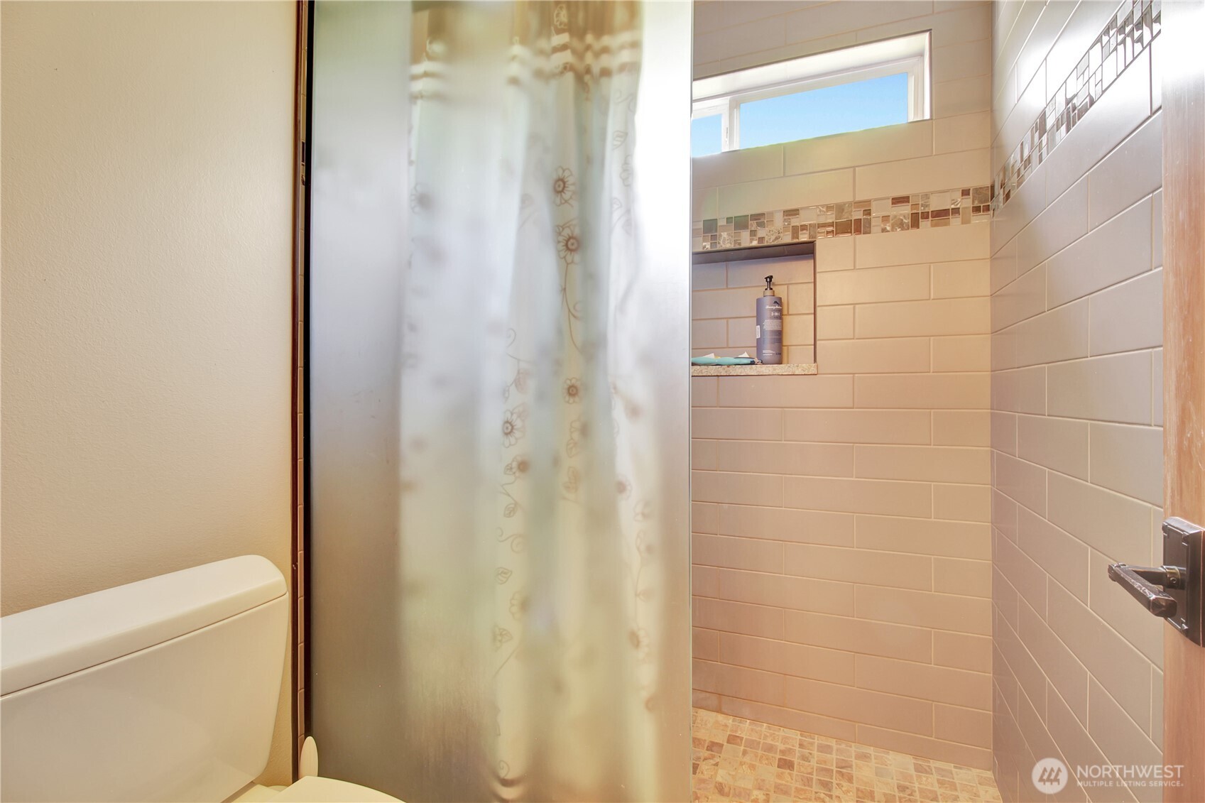7718 78th Place Property Photo 23