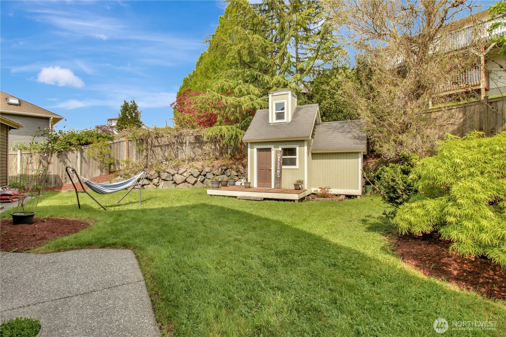 7718 78th Place Property Photo 26