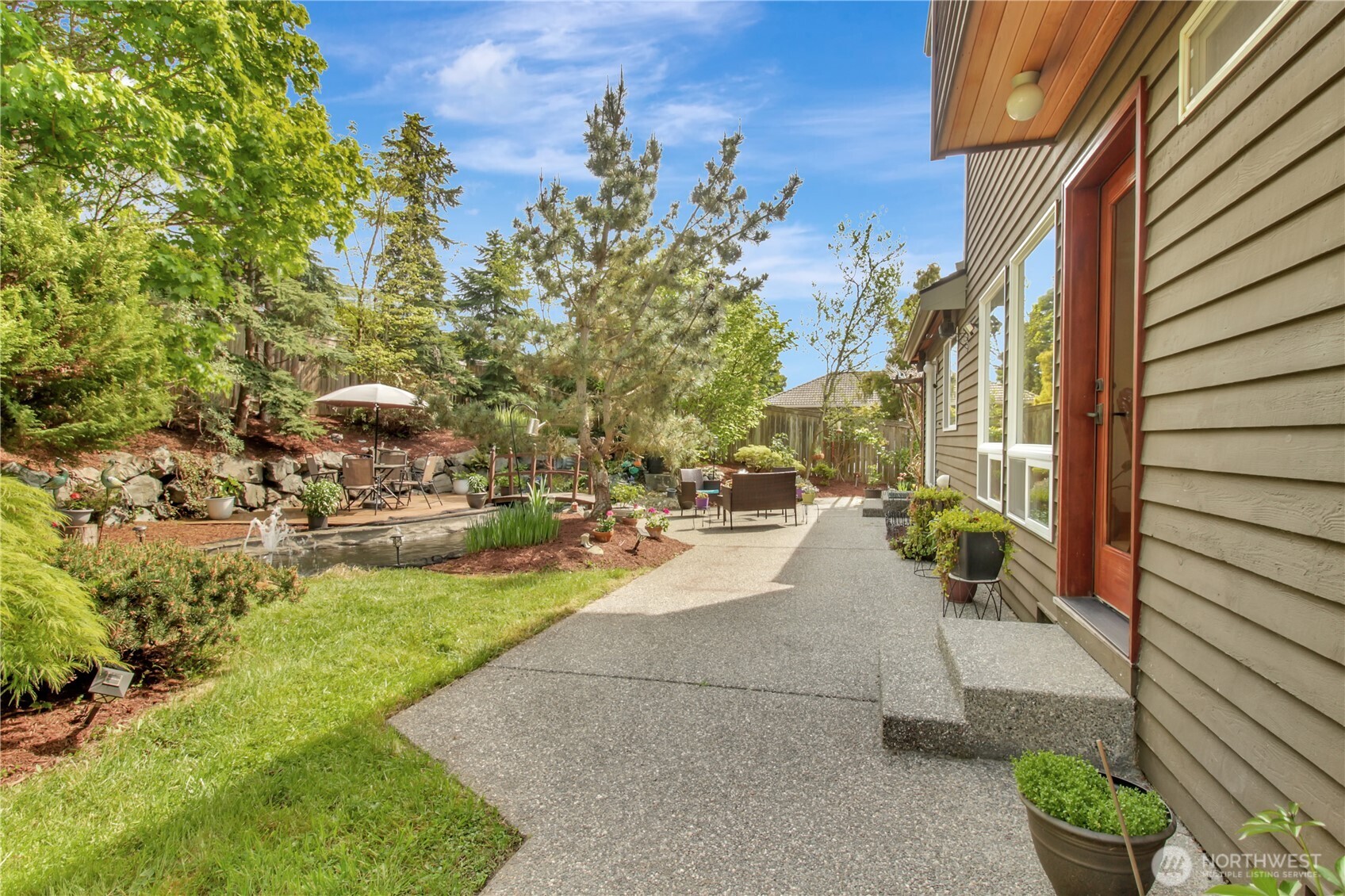 7718 78th Place Property Photo 27
