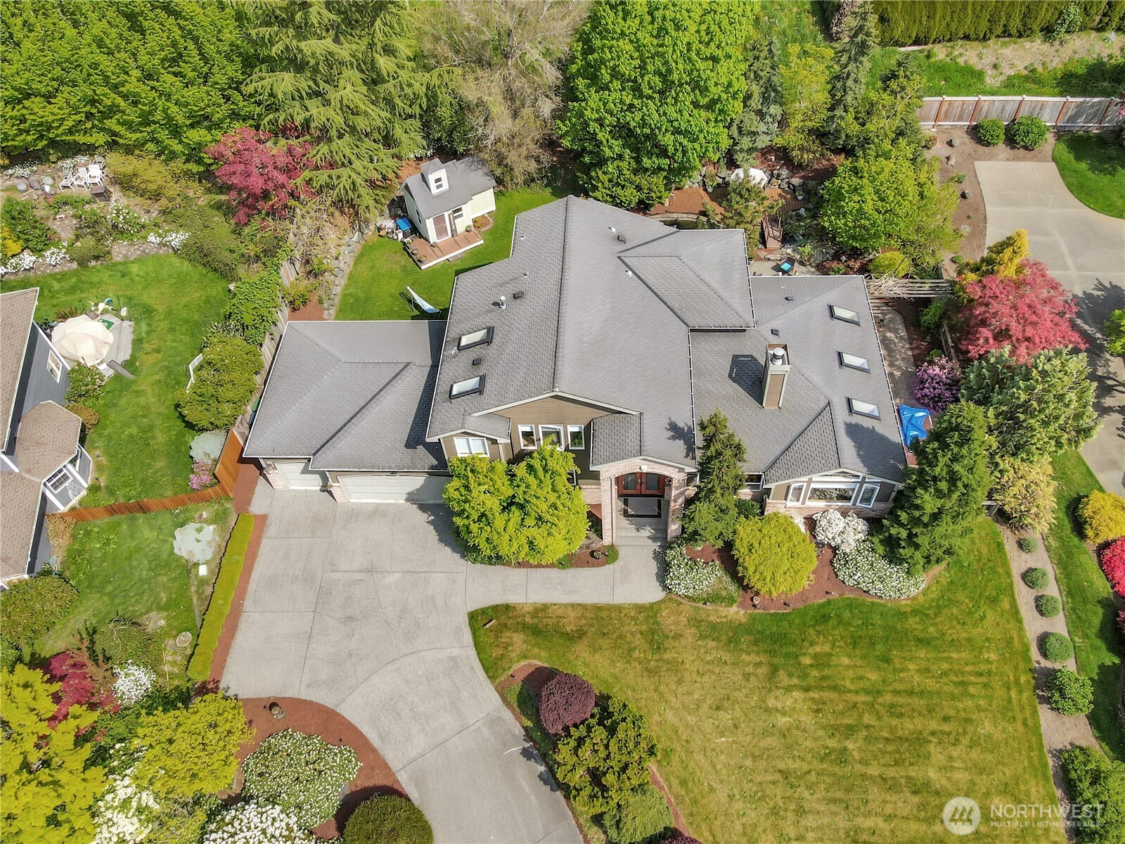 7718 78th Place Property Photo 34