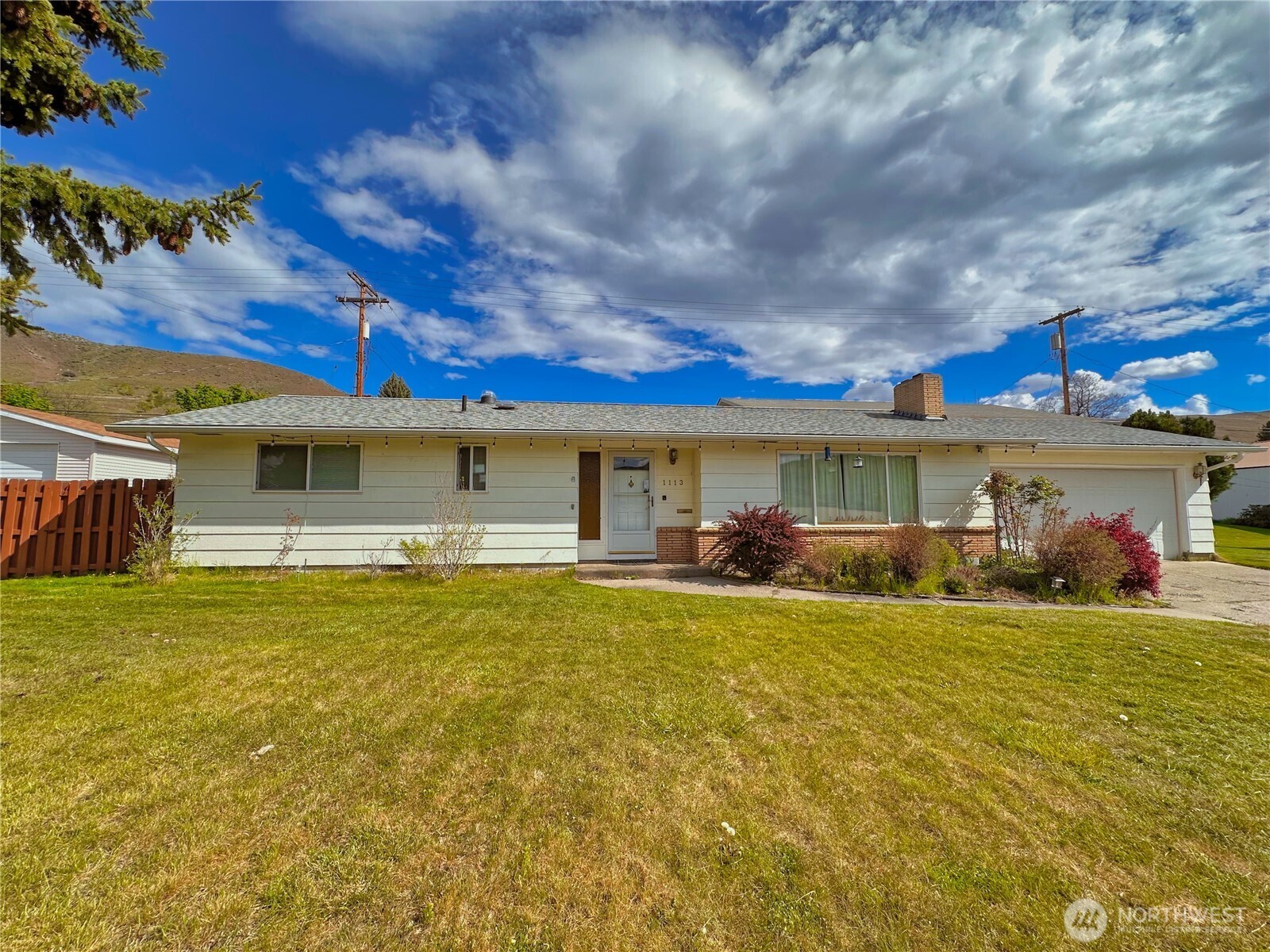 1113 River Drive Property Photo 7