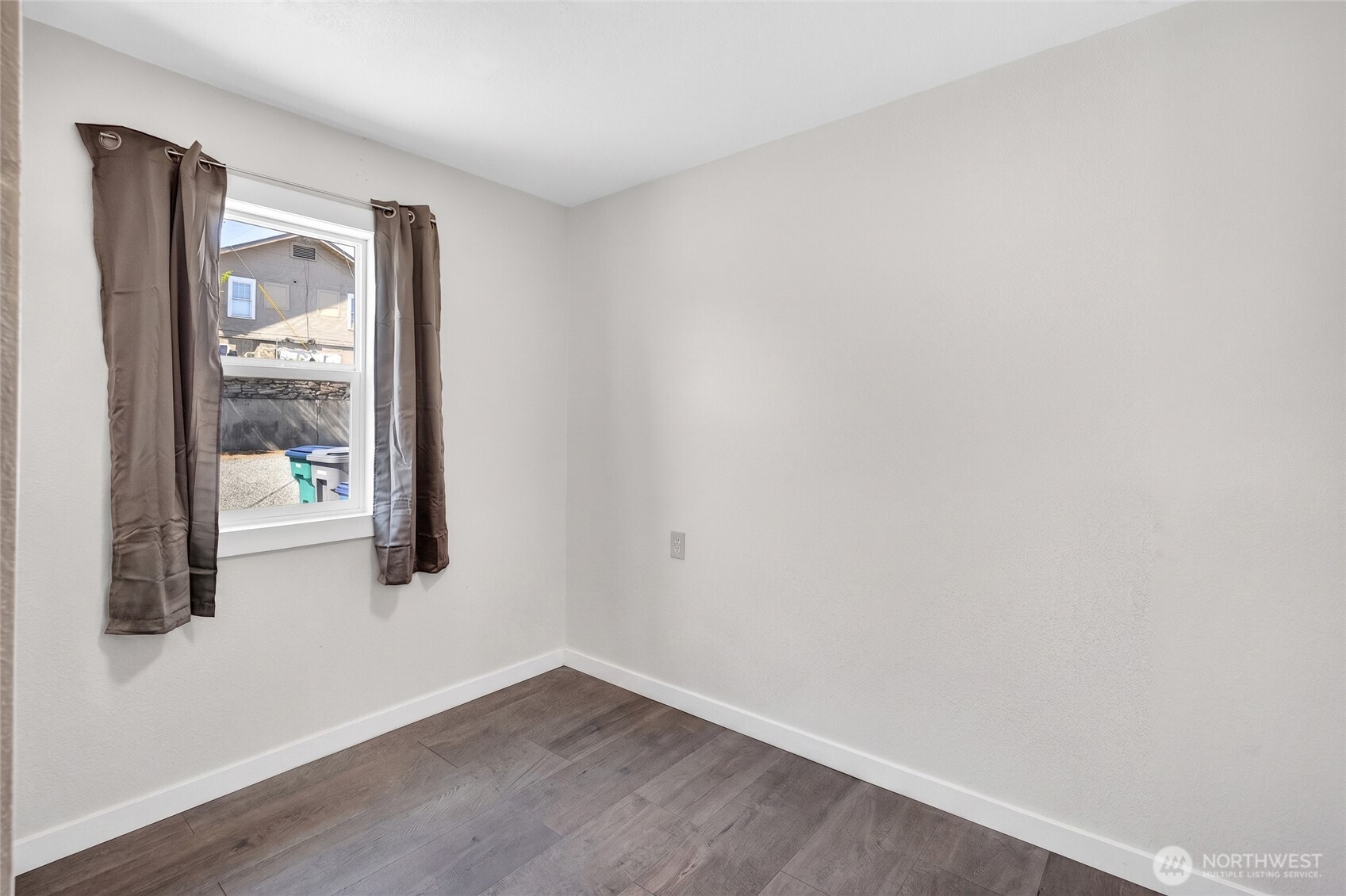 342 S Mission Street Property Photo 9