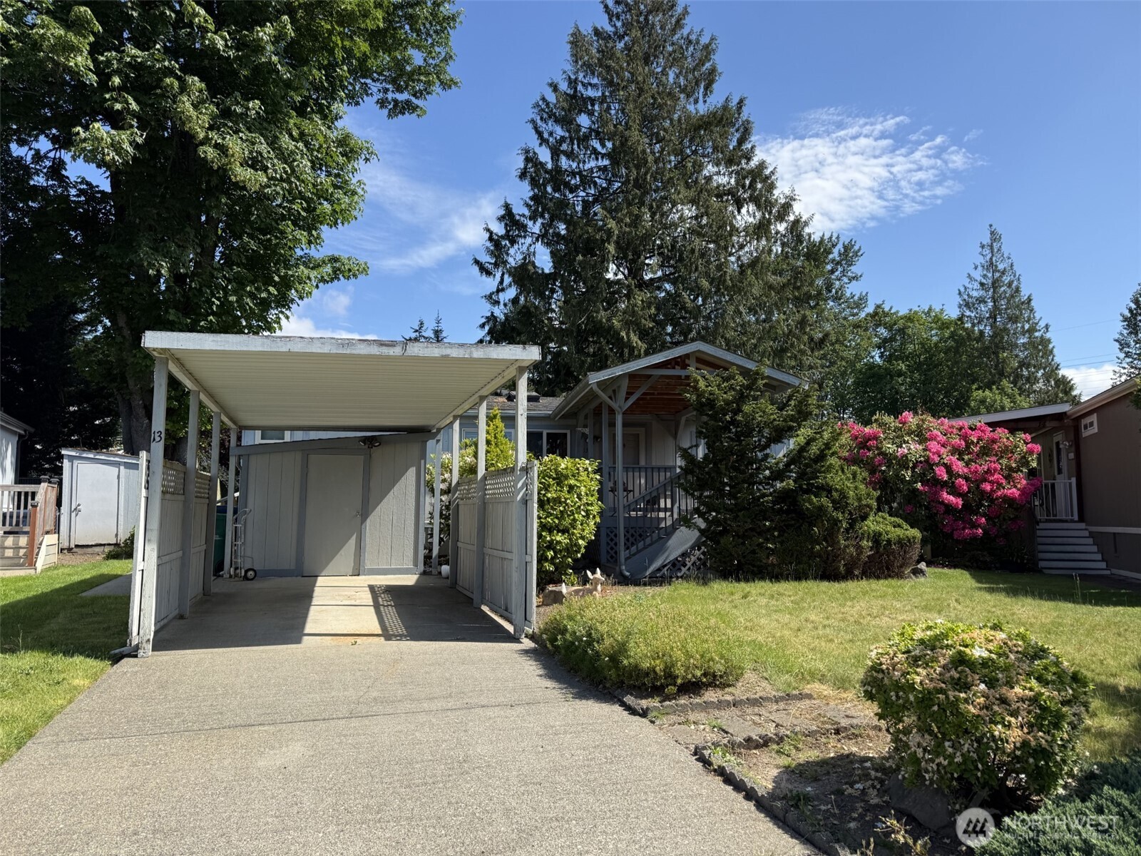 8430 15th Place 13 Property Photo 1
