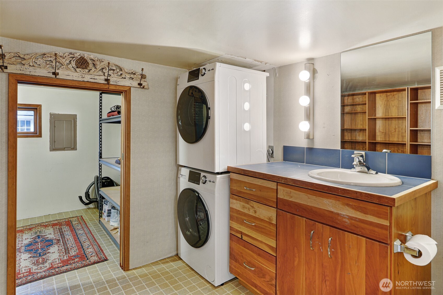 2727 Fairview Avenue 4 Property Photo 28