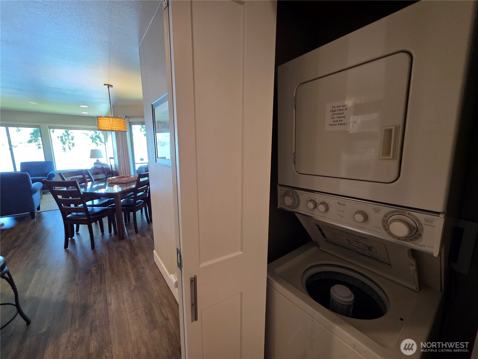 1 Beach 557-e Property Photo 18