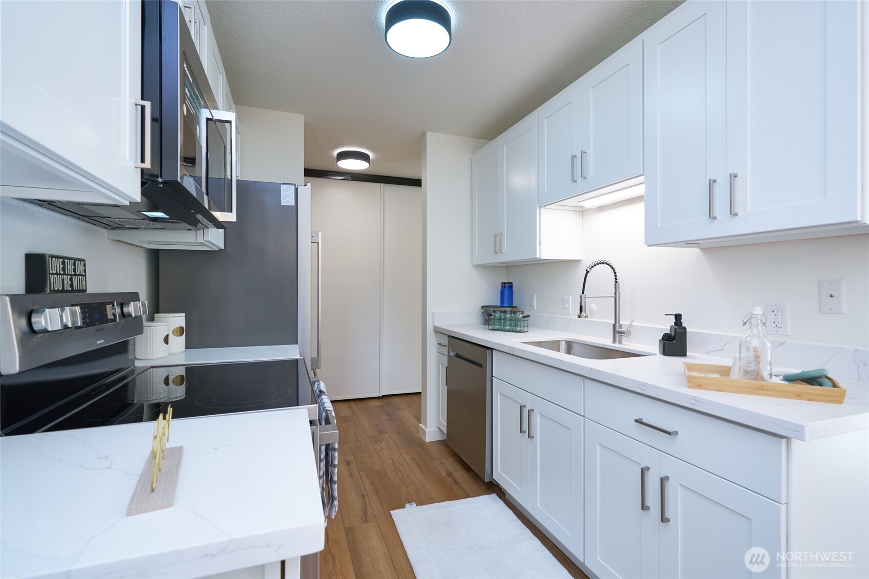 13229 Linden Avenue 403b Property Photo 4