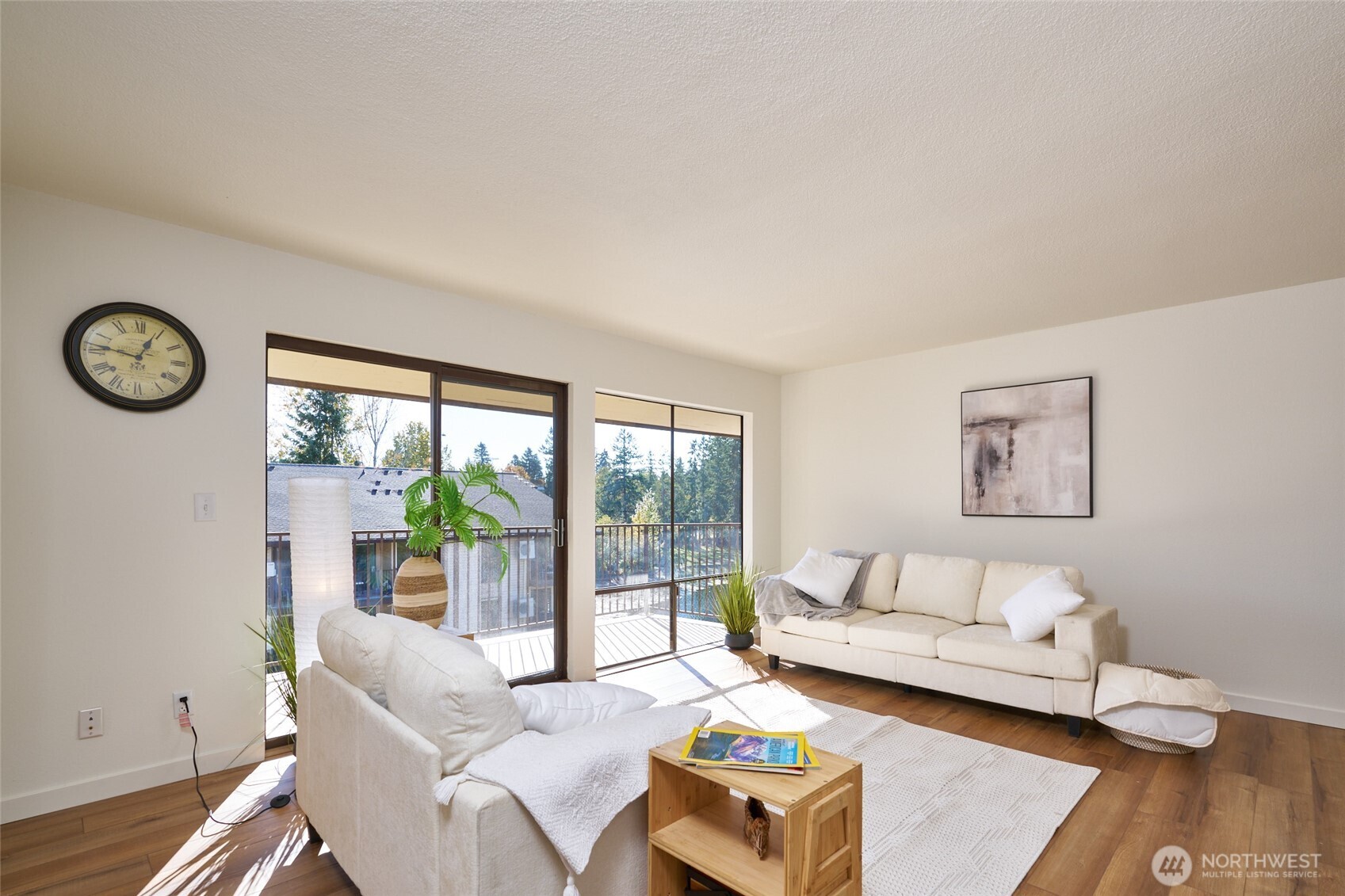 13229 Linden Avenue 403b Property Photo 5