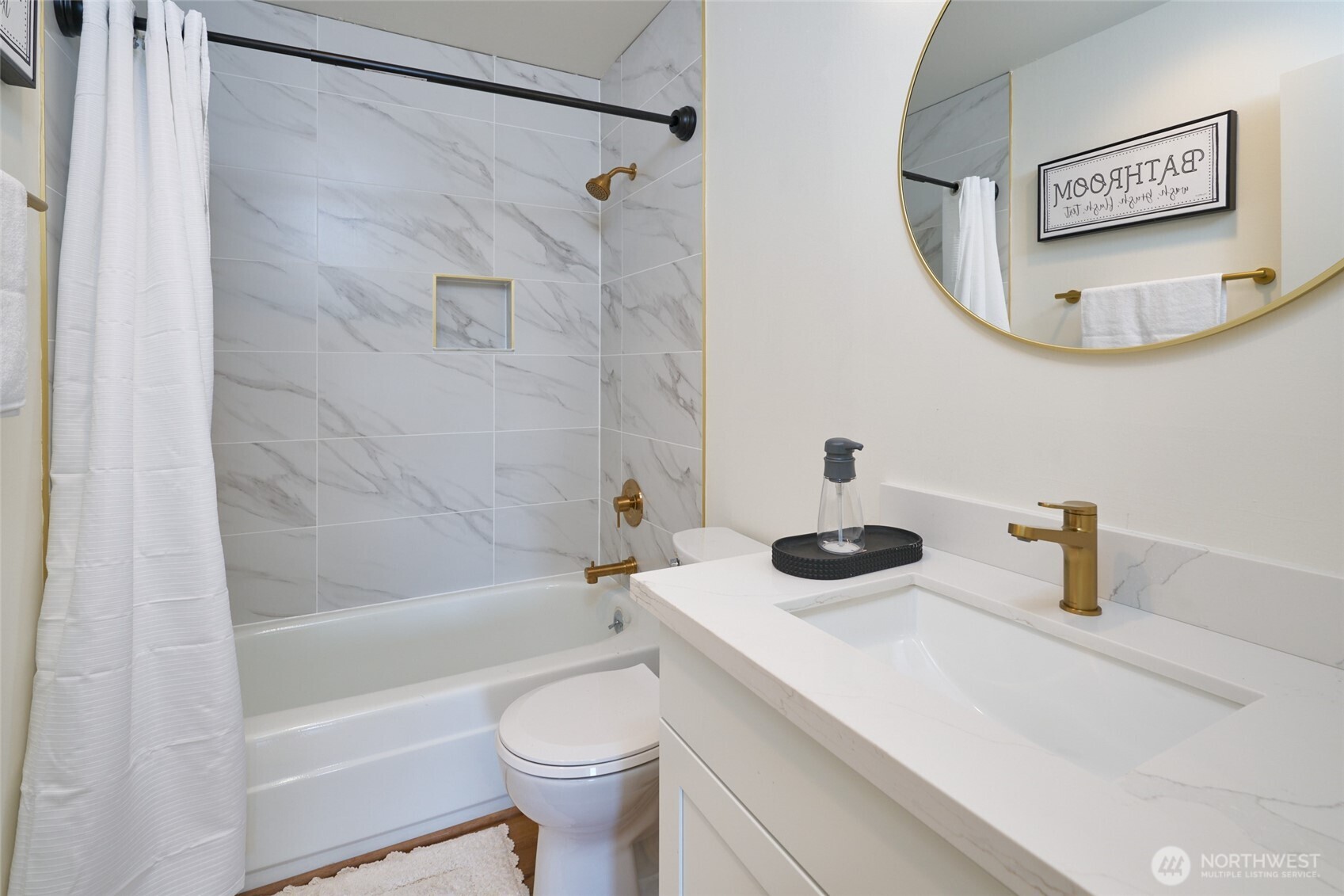 13229 Linden Avenue 403b Property Photo 8