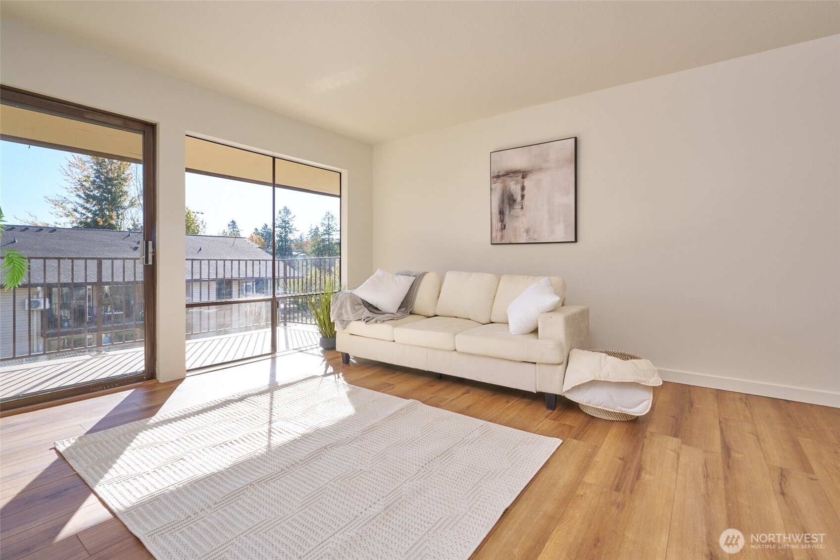 13229 Linden Avenue 403b Property Photo 16