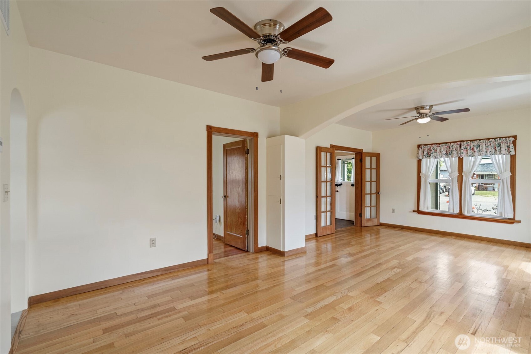 1201 N Tower Avenue Property Photo 12