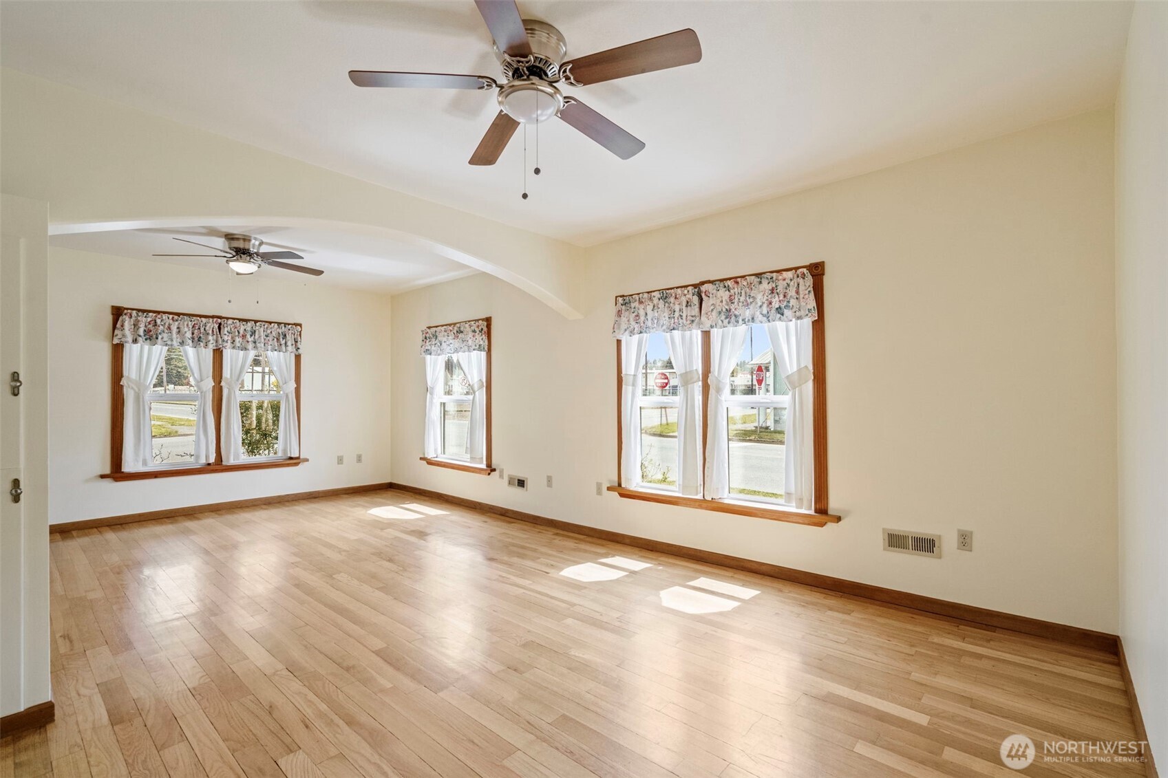1201 N Tower Avenue Property Photo 14
