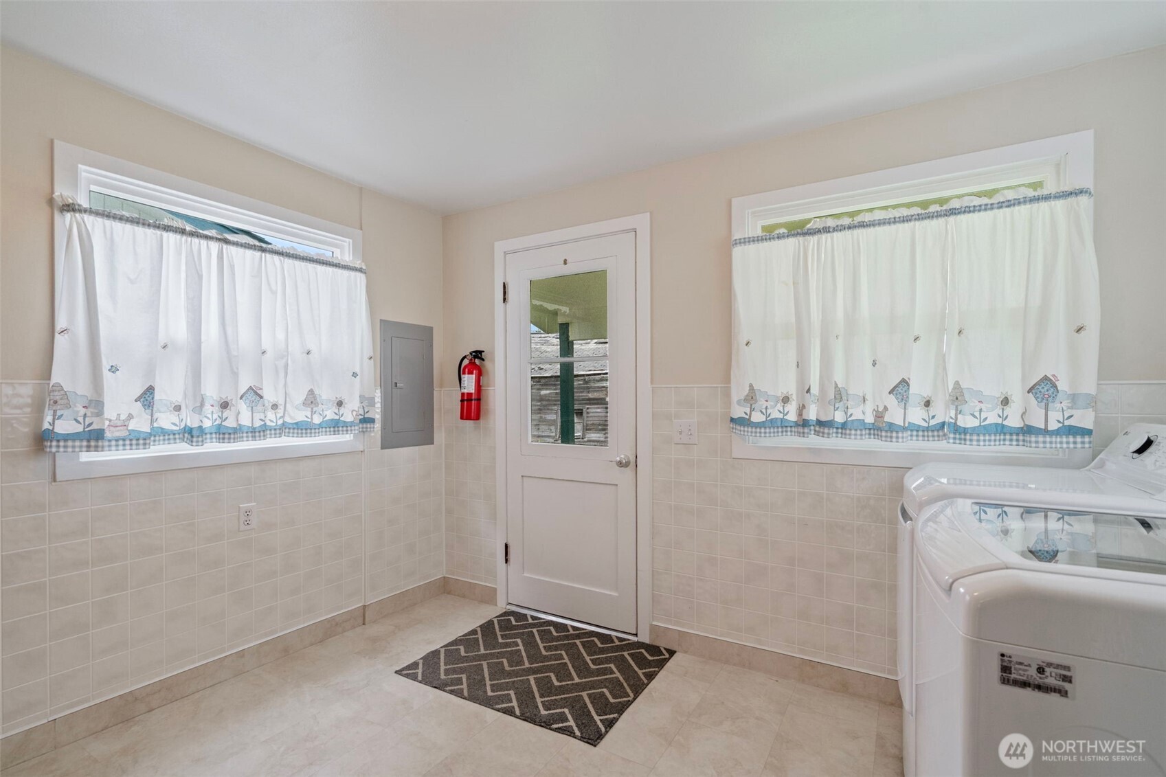 1201 N Tower Avenue Property Photo 22