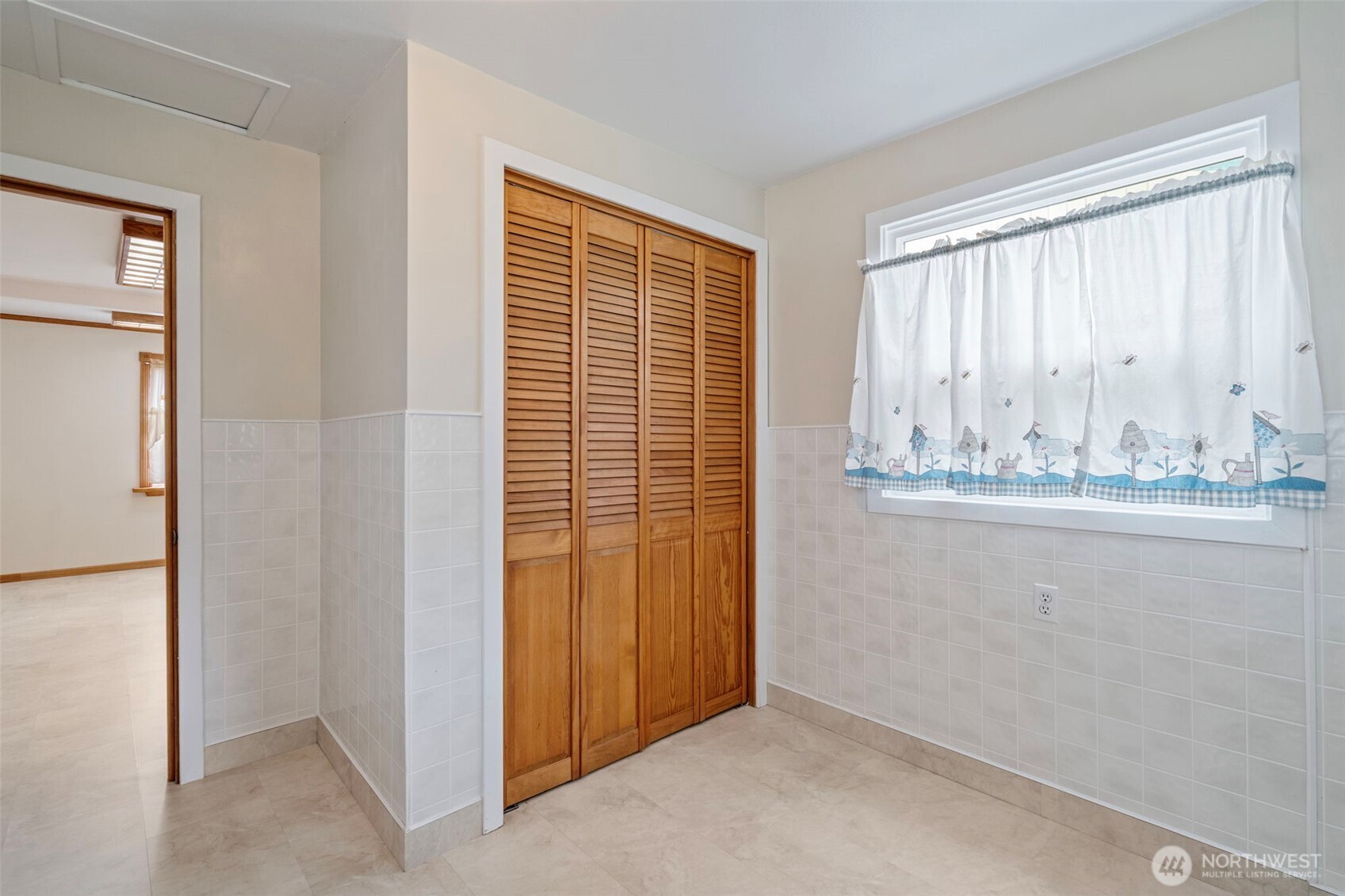 1201 N Tower Avenue Property Photo 23
